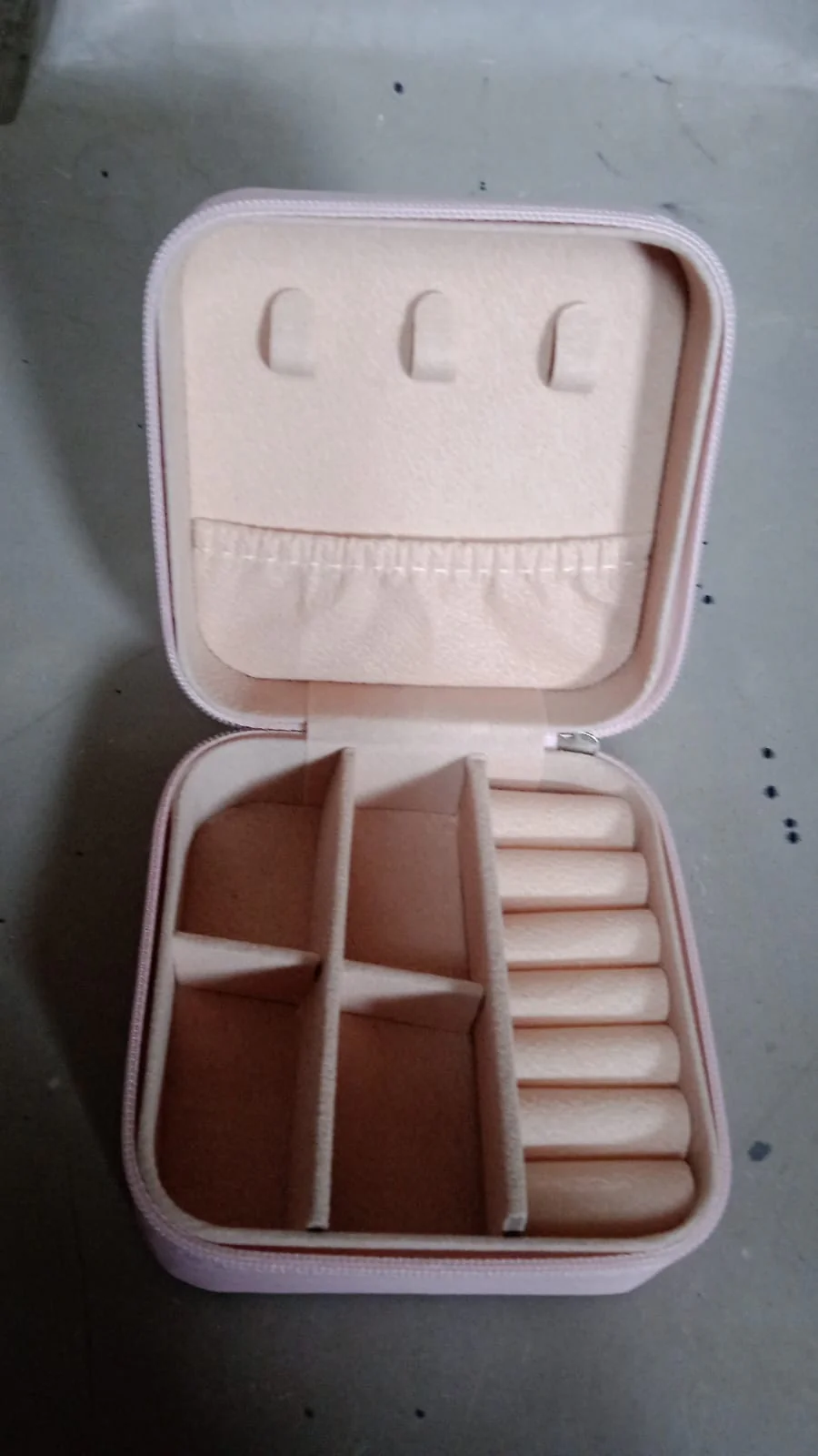 Jewellery Box for Women, Mini Portable Jewelry Box Organiser,PU Leather Jewlerrying Display Holder, Small Travel Jewellery Box for Girls, Women, Mother, Daughte, Travel Ring, Pendant, Earring, Necklace Storage Case - Image 12