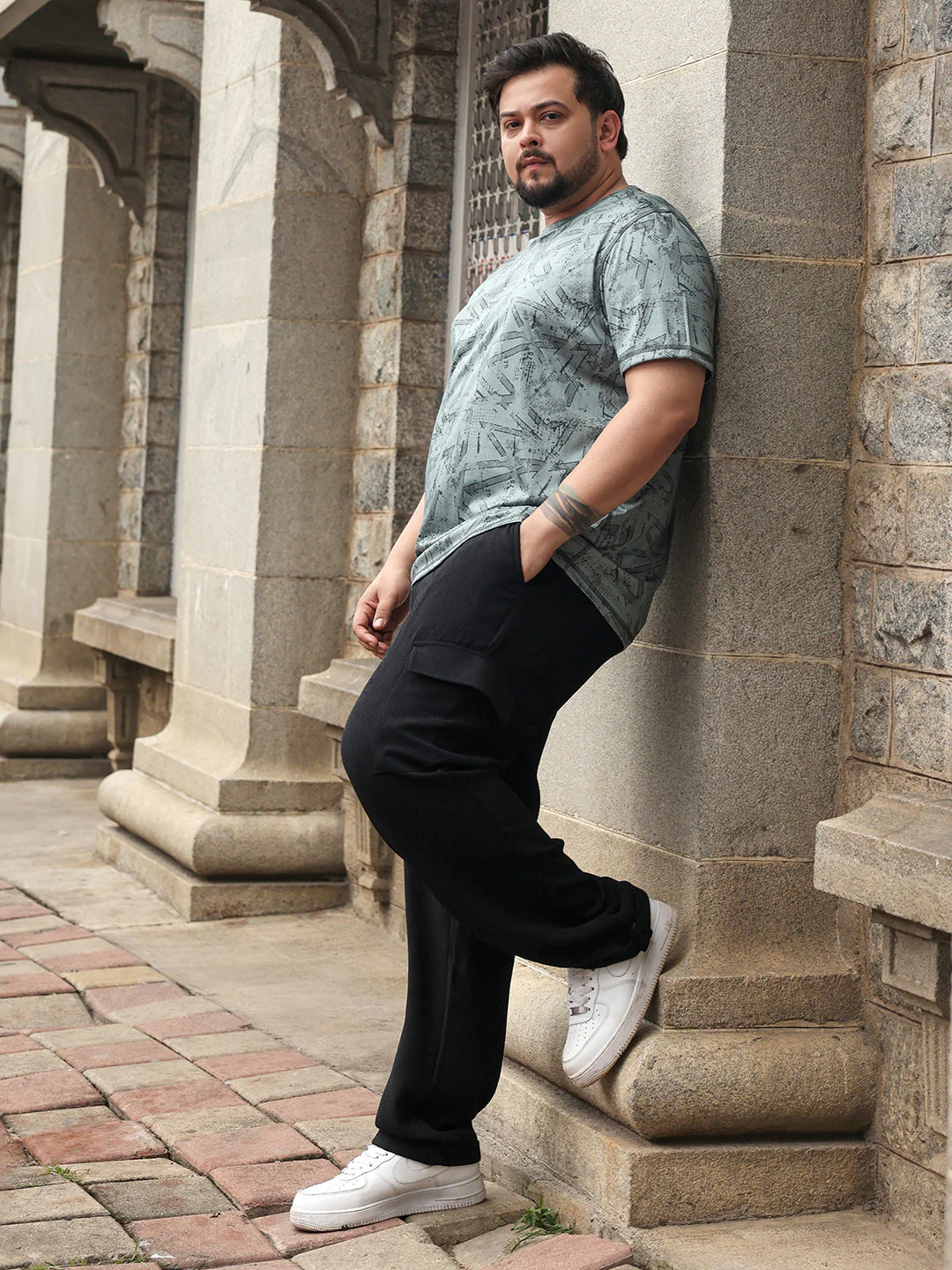 Abstract-Streak Activewear T-Shirt - Image 6