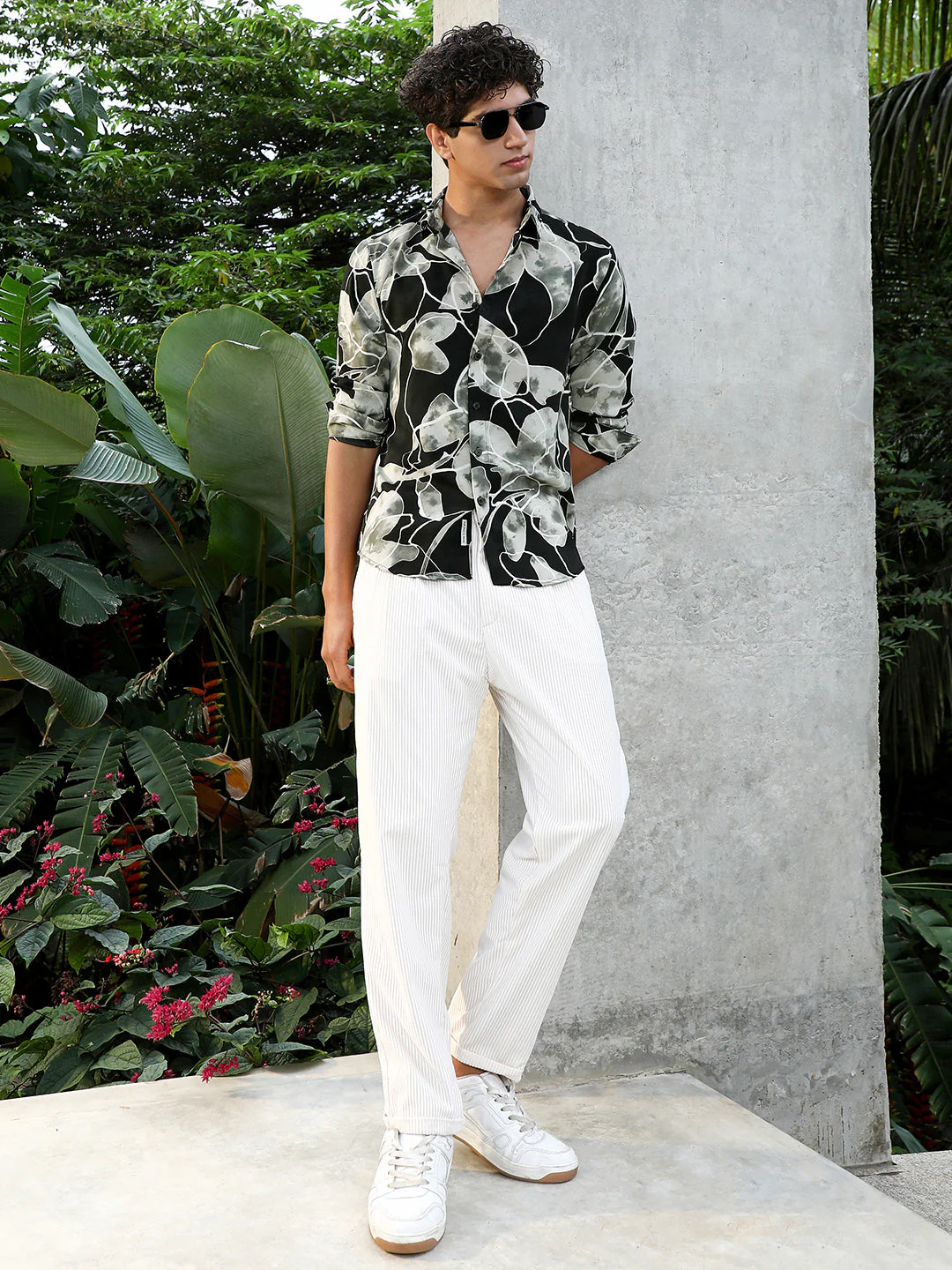 Artistic-Foliage Lined Imrprint Shirt - Image 6