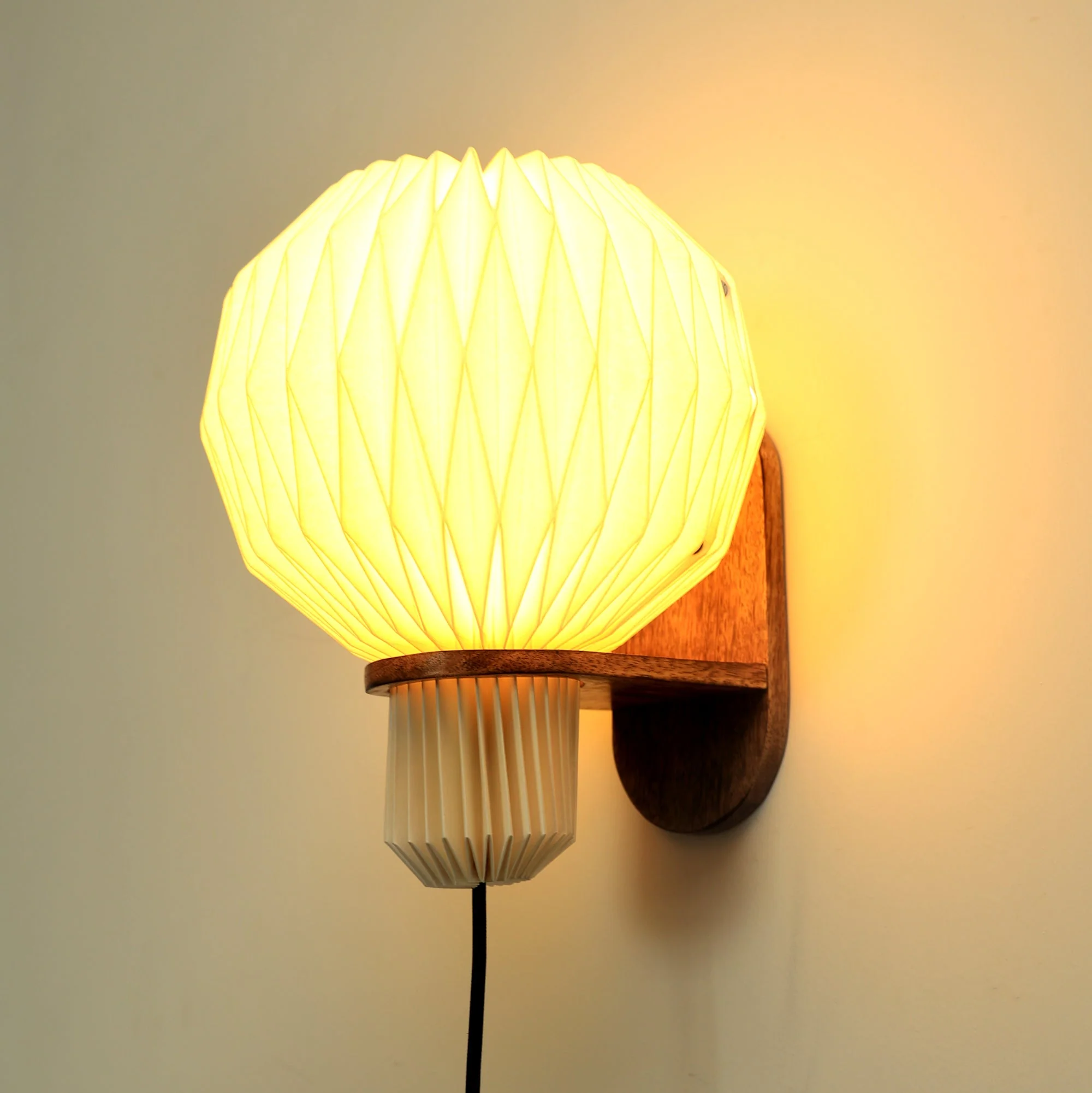 Aura Pleat Sconce Wall Lamp - Image 6