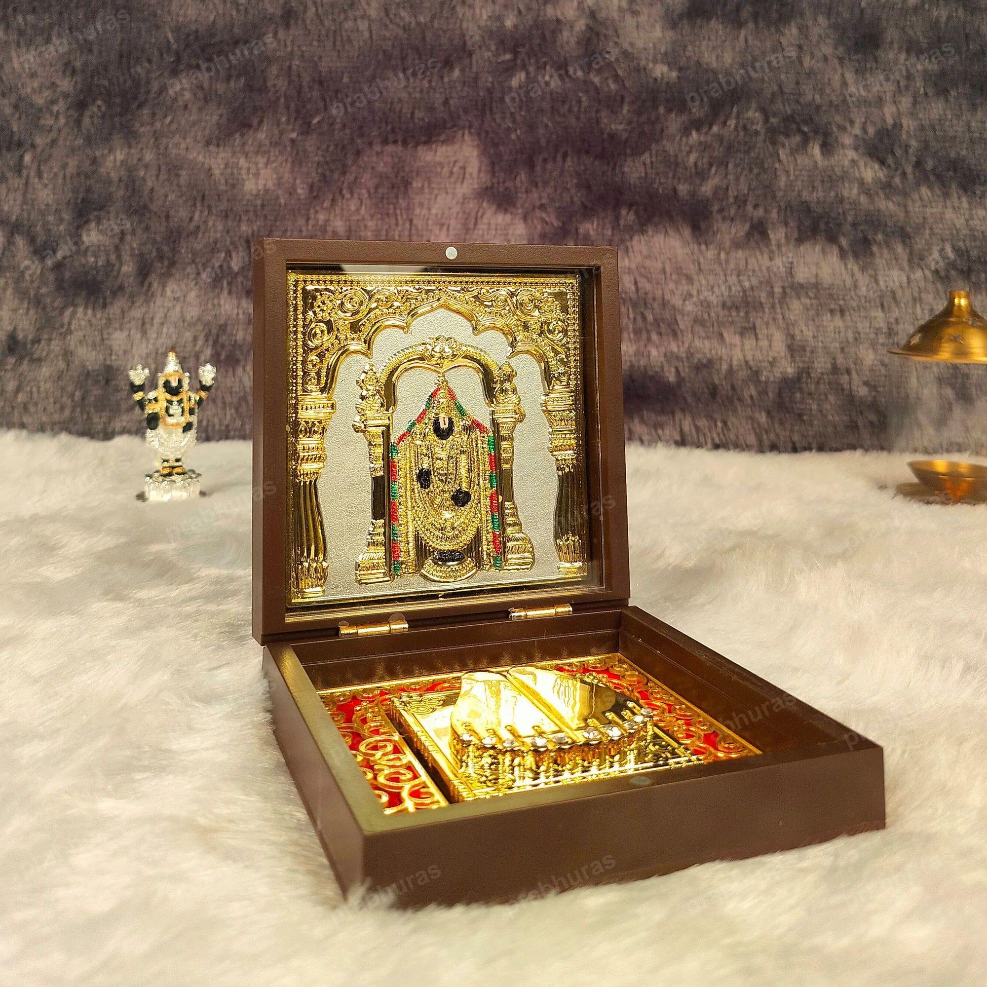 Balaji and Padmavathi Lakshmi Pocket Temple (24 Karat Gold Coated) - Image 13