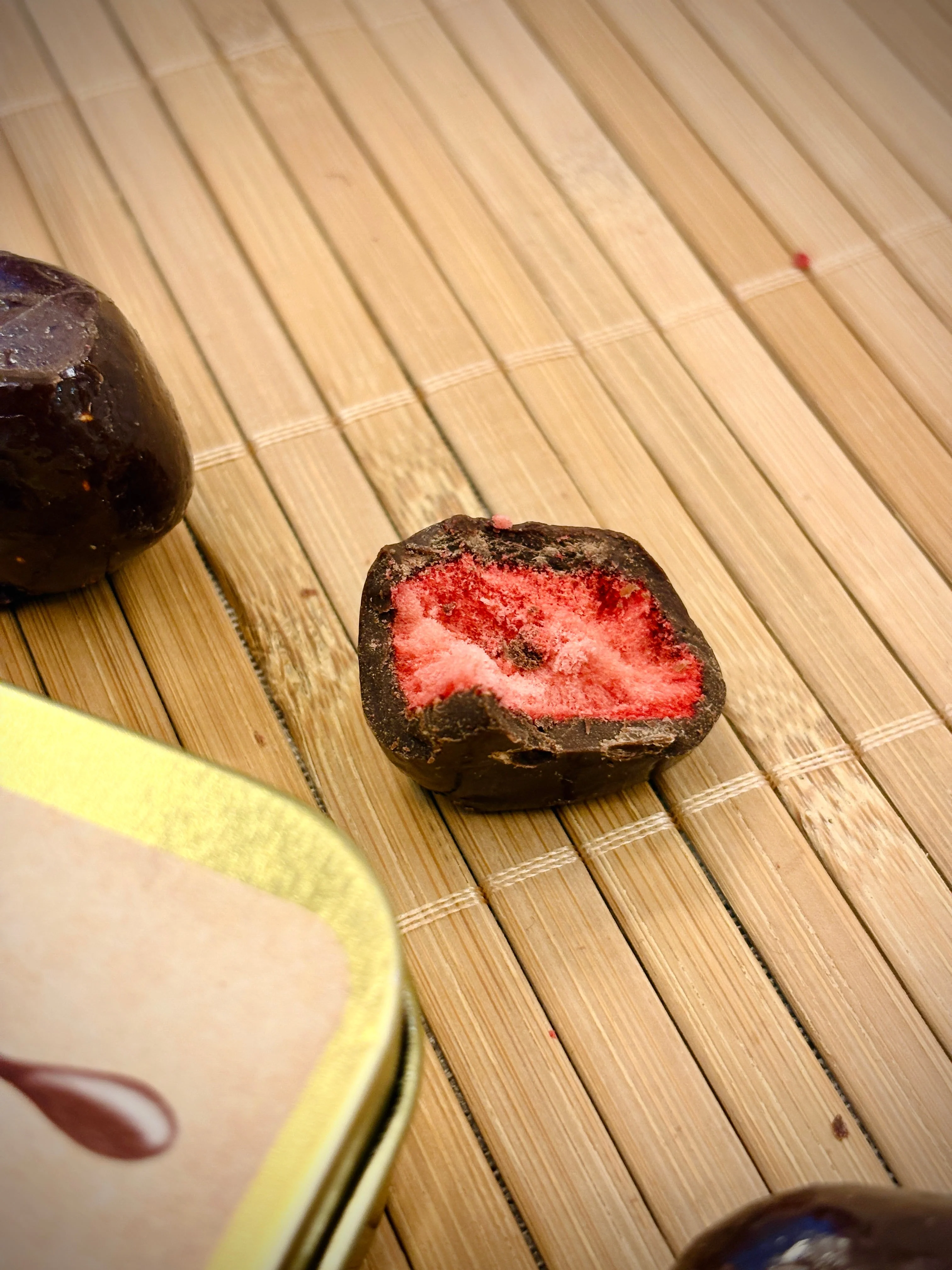 Bestseller Strawberry Combo– Dipped in Belgian Couverture - Image 5