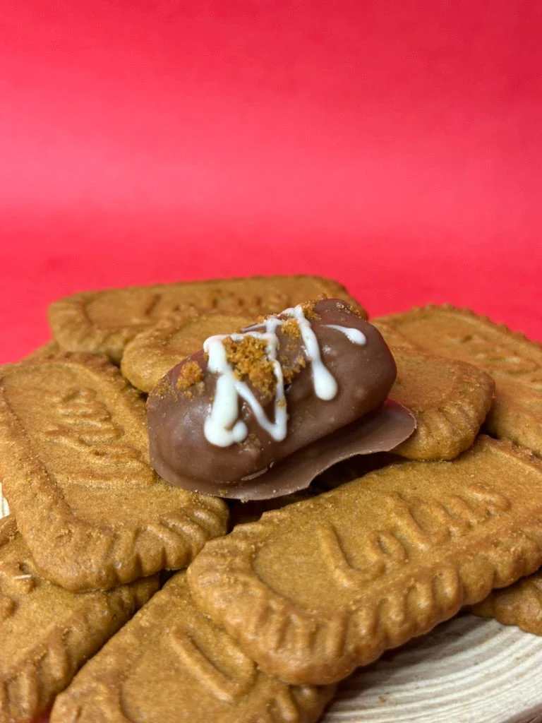 Biscoff Kunafa Date Bites (8pcs) - Image 3