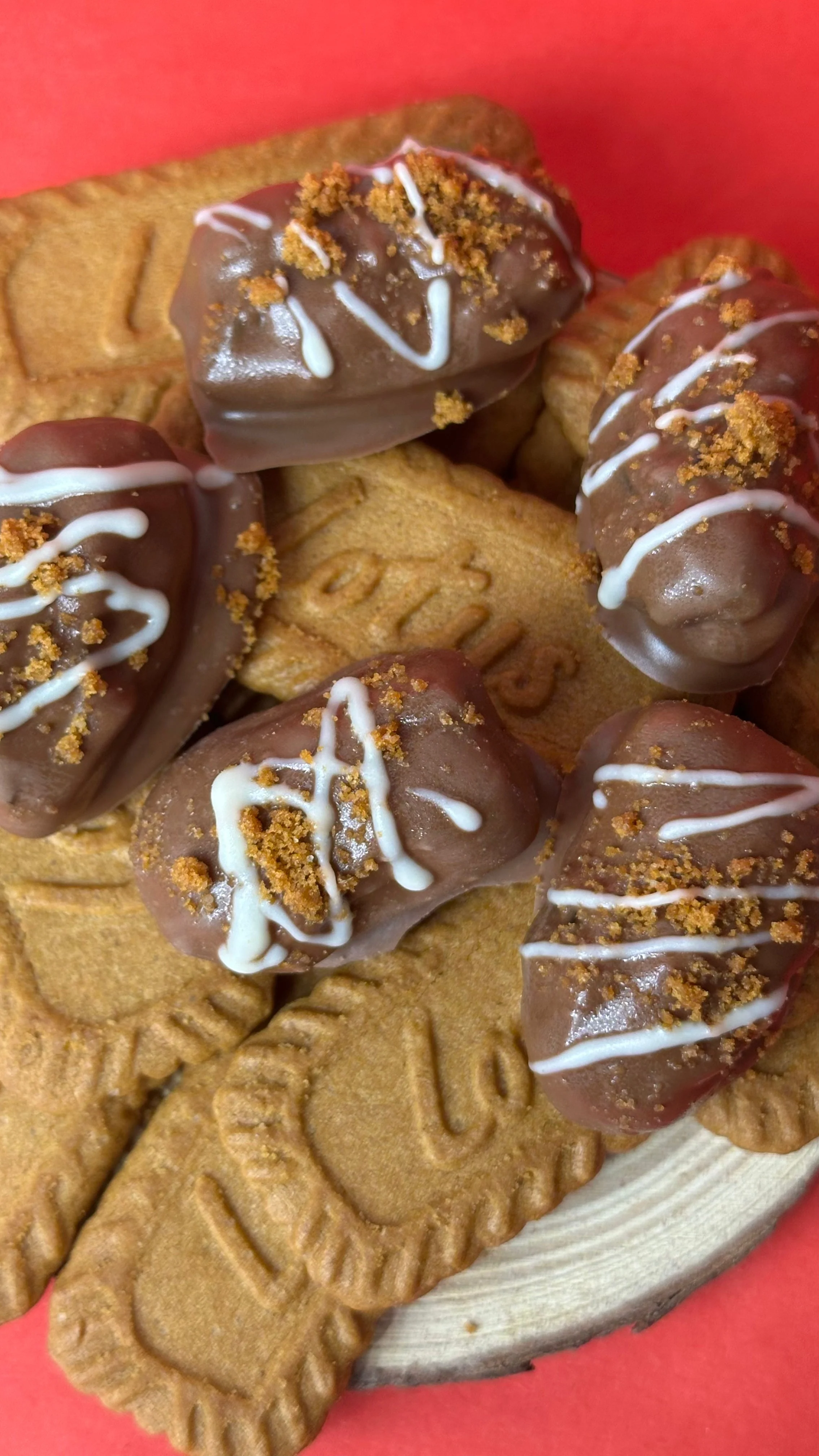 Biscoff Kunafa Date Bites (8pcs) - Image 4