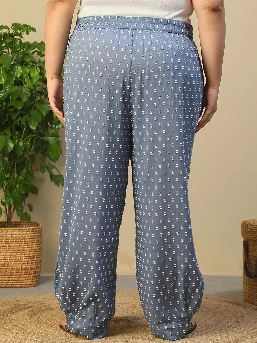 Blue Elasticated Yarn Dyed Dobby Plus Size Women Cotton Trouser With Front Pockets - Image 5