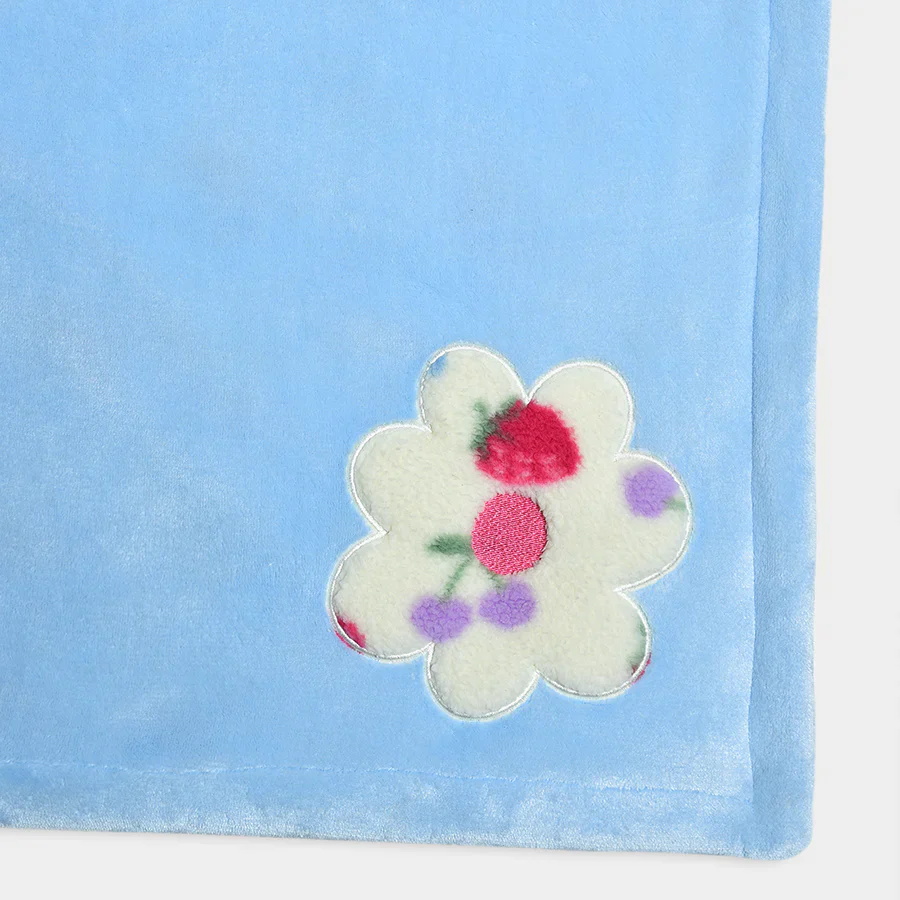 Bonjour Double Layer Daisy Blanket - Image 2