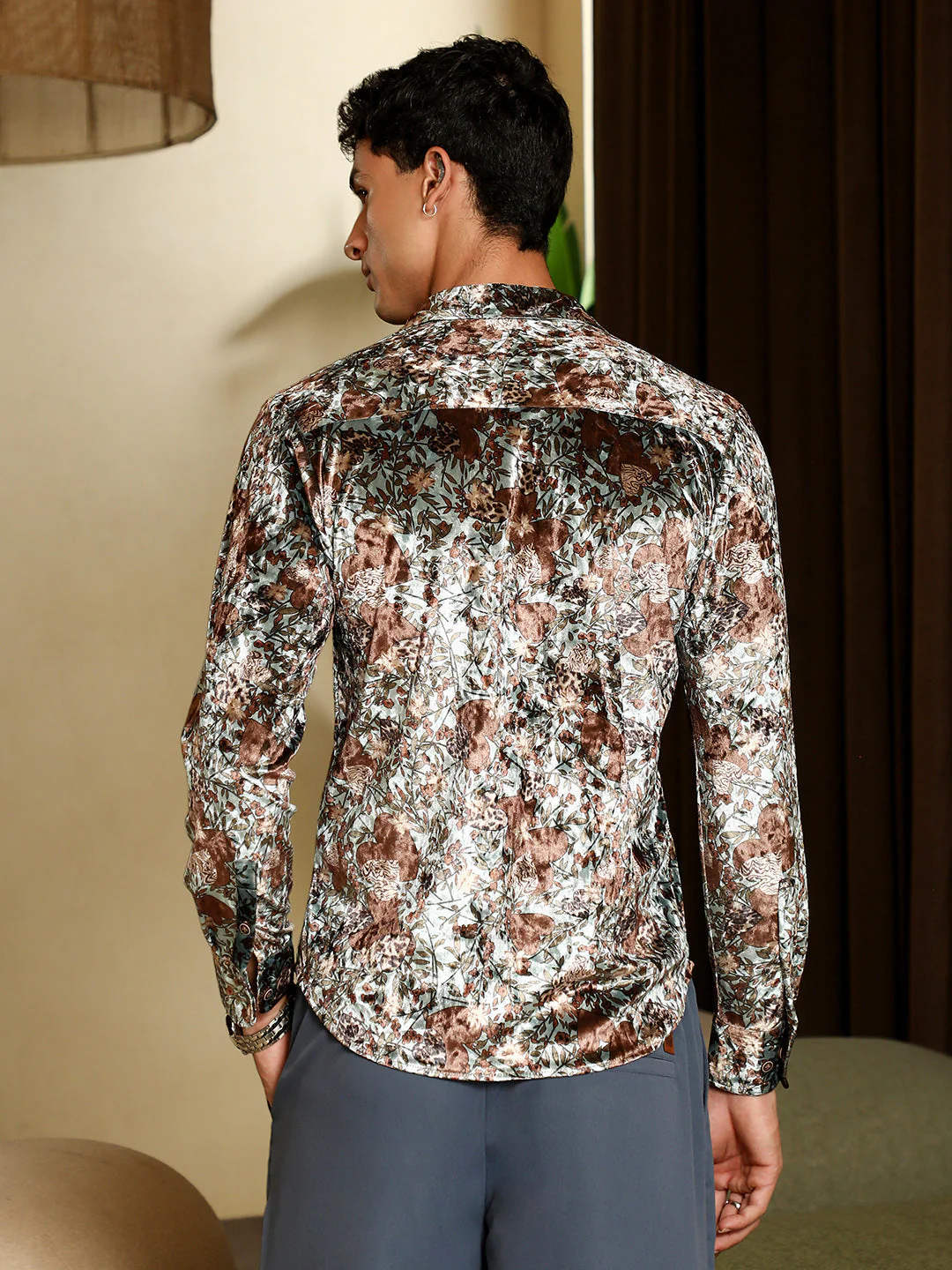 Botanical-Cluster Imprint Velvet Shirt - Image 4