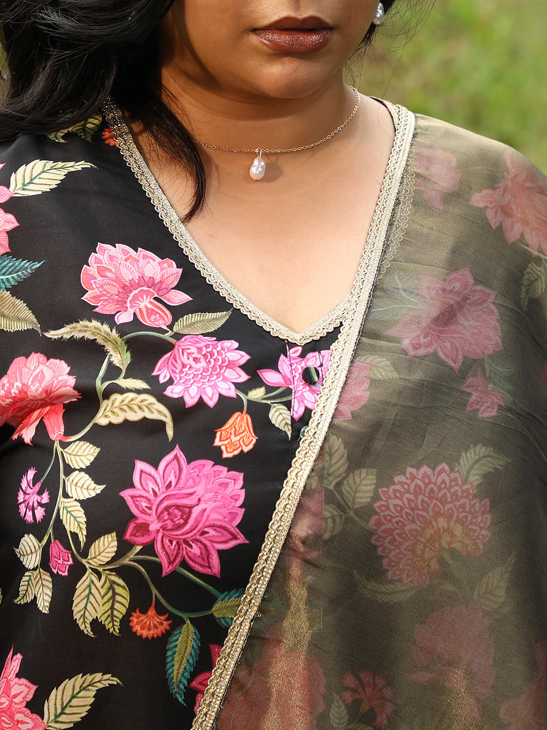 Botanical Cluster Kurti With Sharara & Dupatta - Image 9