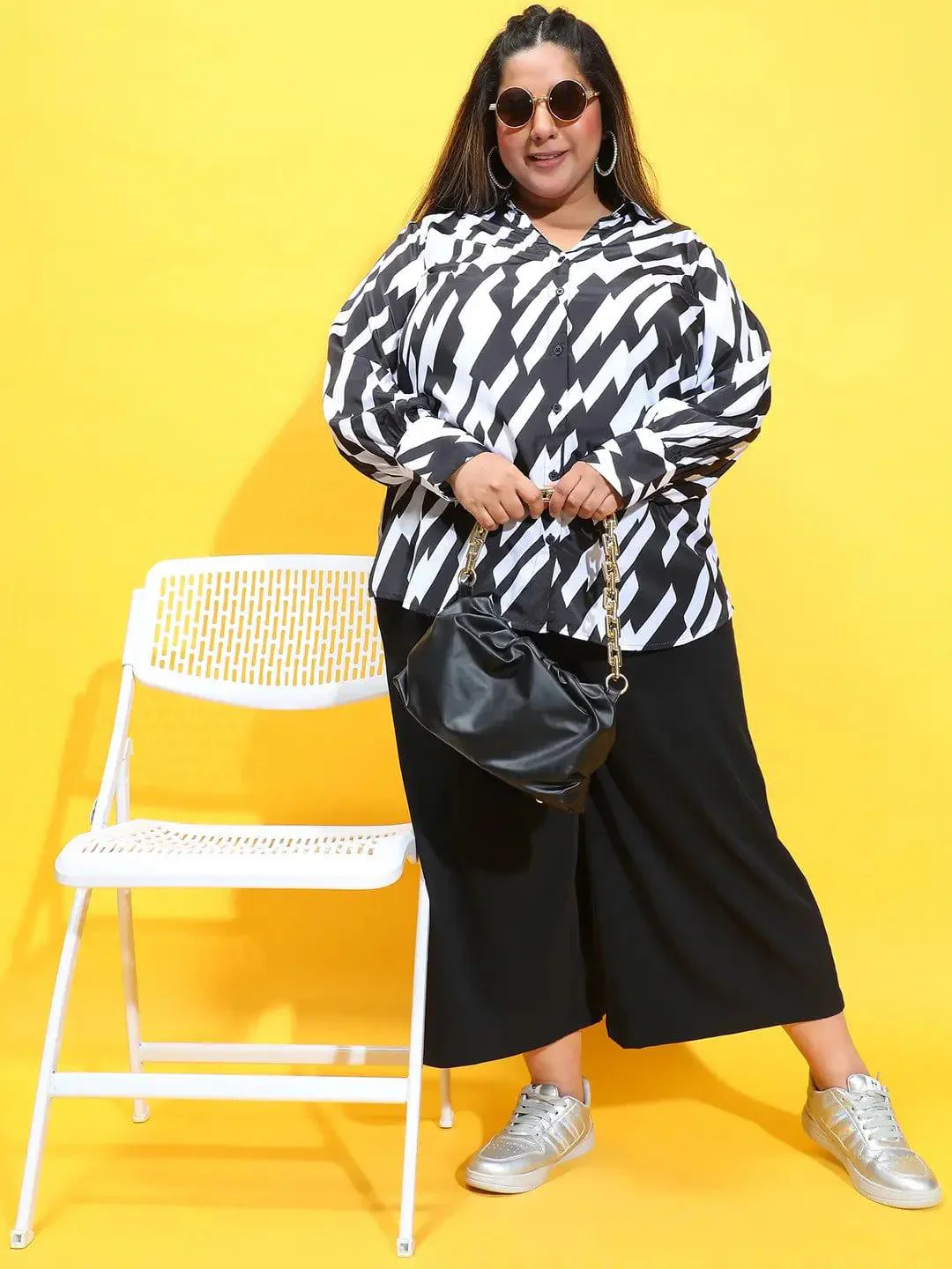 Brand New Solid Black Elasticated Plus Size Culottes - Image 2