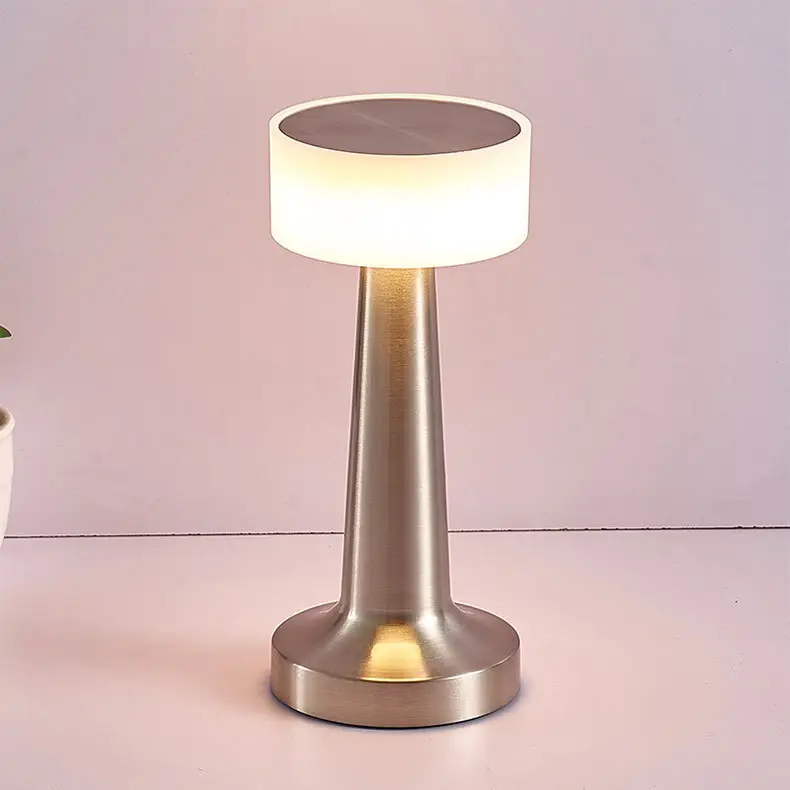 BrioBeam: Metal LED Table Lamp with Warm & Cozy Light, 3-Colour Touch Control, Stepless Dimming & Type-C Charging - Image 3