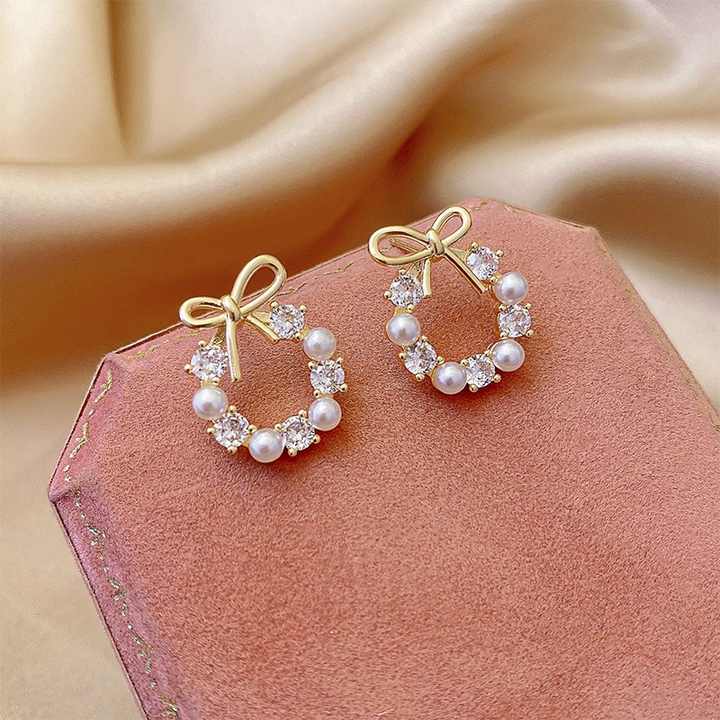 Business Chic White Pearls Stud Earring - Image 5
