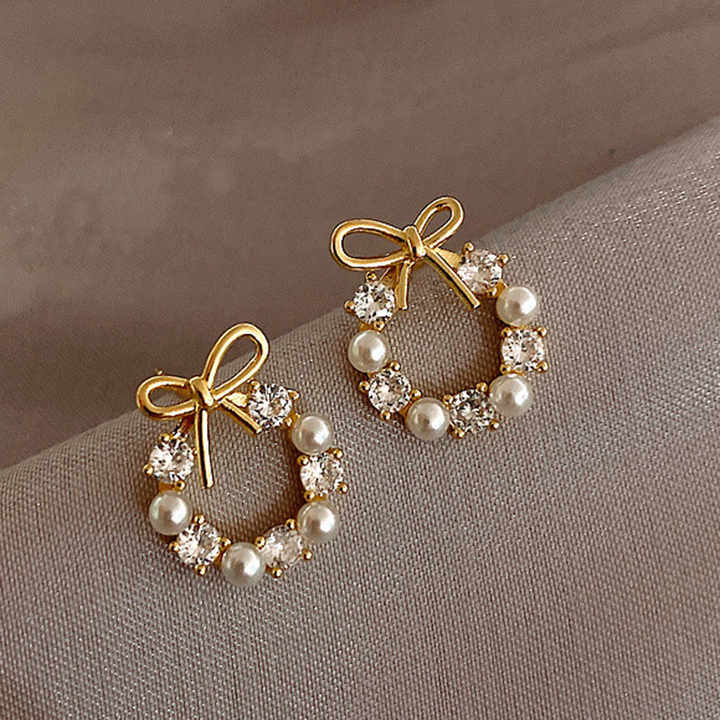 Business Chic White Pearls Stud Earring - Image 3
