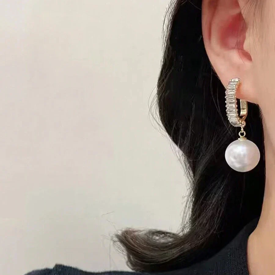 Business Classic White Earring - Image 4