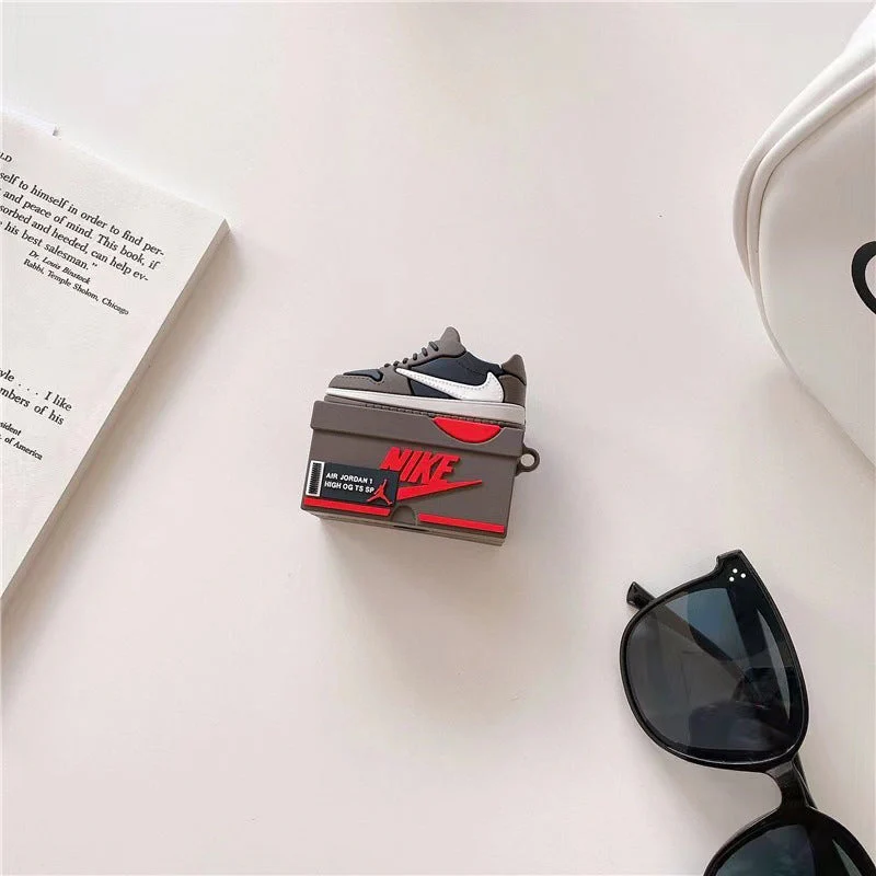 Cactus Court Low – White Accent Sneaker AirPods Case | Coverner India