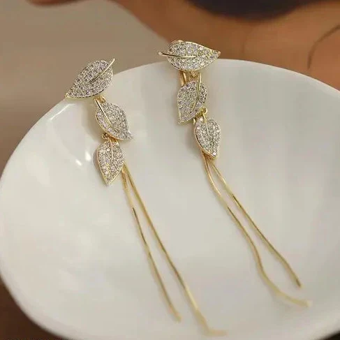 Chic Corporate Manager Dangler Earring - Image 4