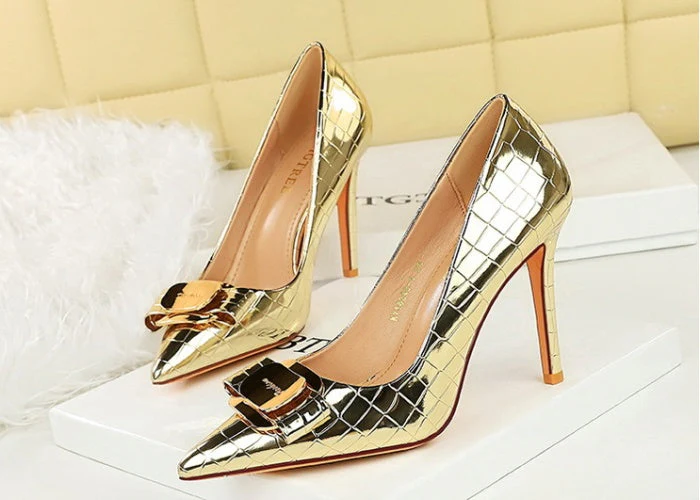 Chloe Buckled Metallic Pumps - Image 7