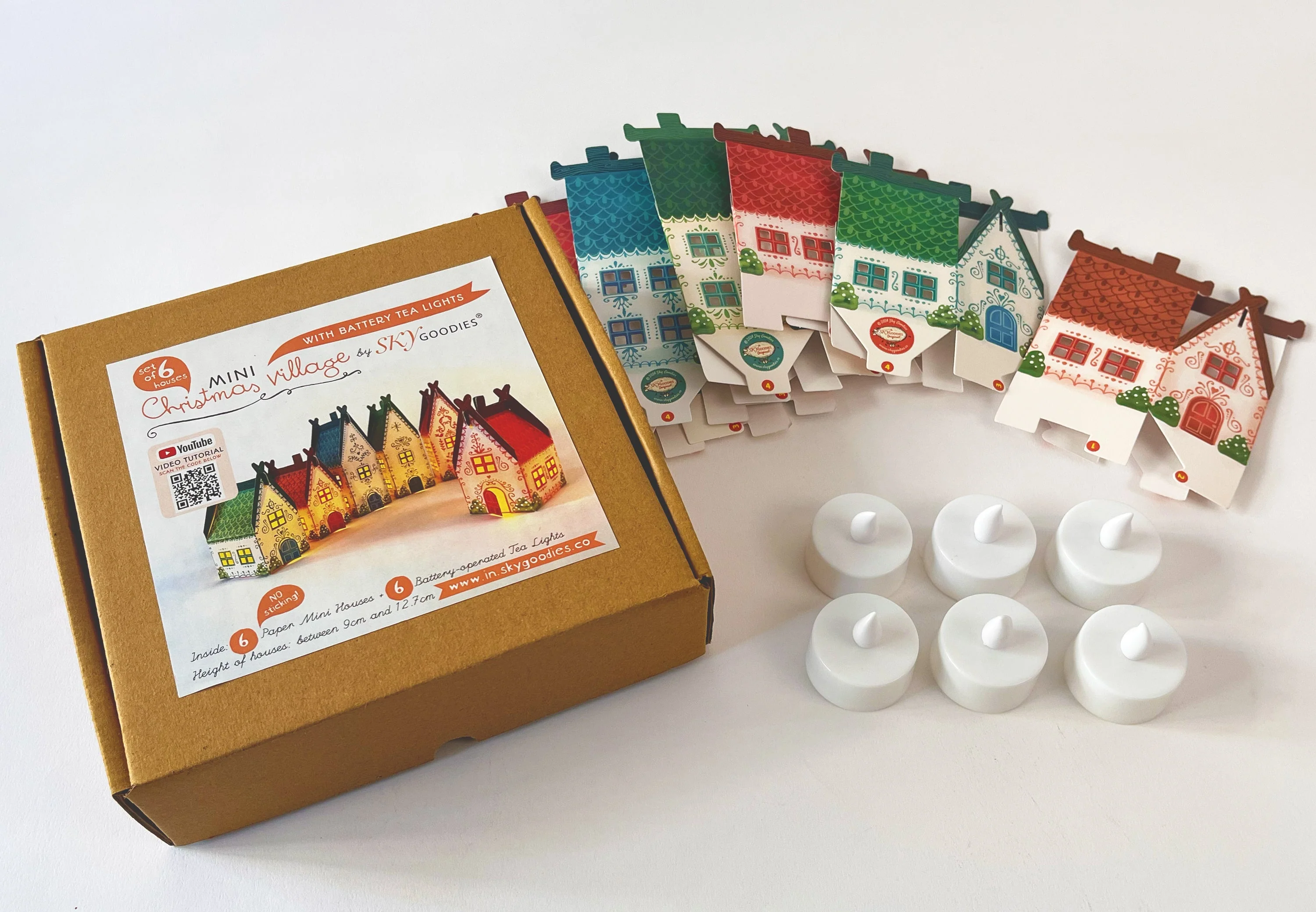 Christmas Village Combo Saver - 12 Mini Houses with Christmas Tree and lights - Image 7