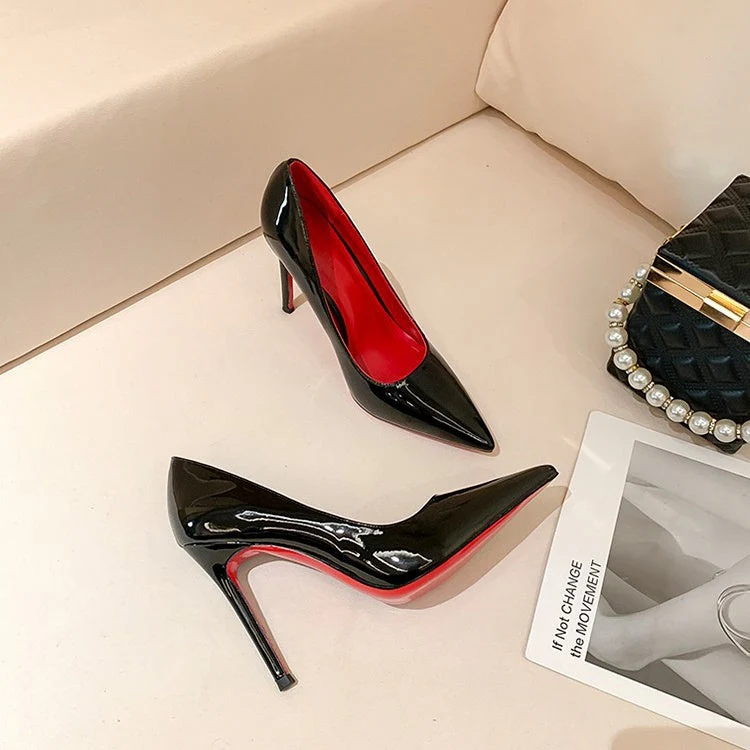 Classic Louboutin Red Sole Pumps - Image 17