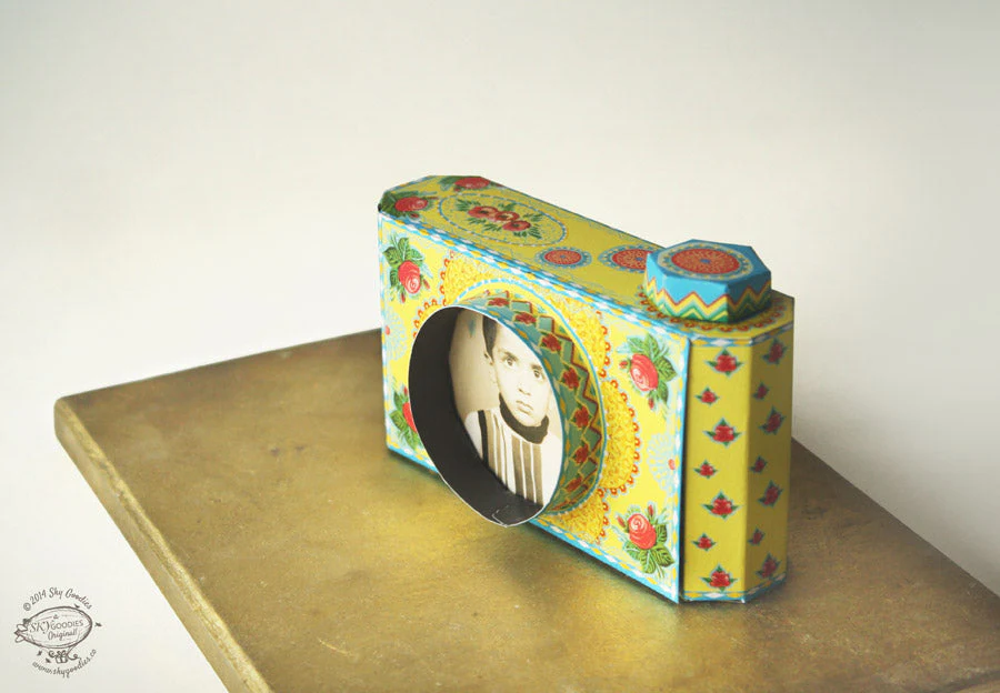 Colourful Yellow Camera Photo Frame DIY Paper Craft Kit - Image 3