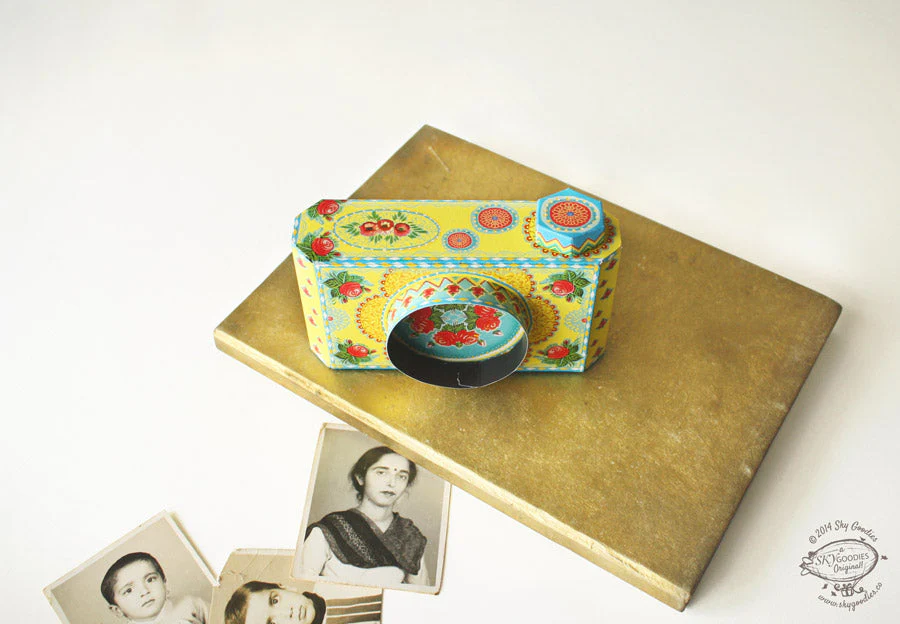 Colourful Yellow Camera Photo Frame DIY Paper Craft Kit - Image 4