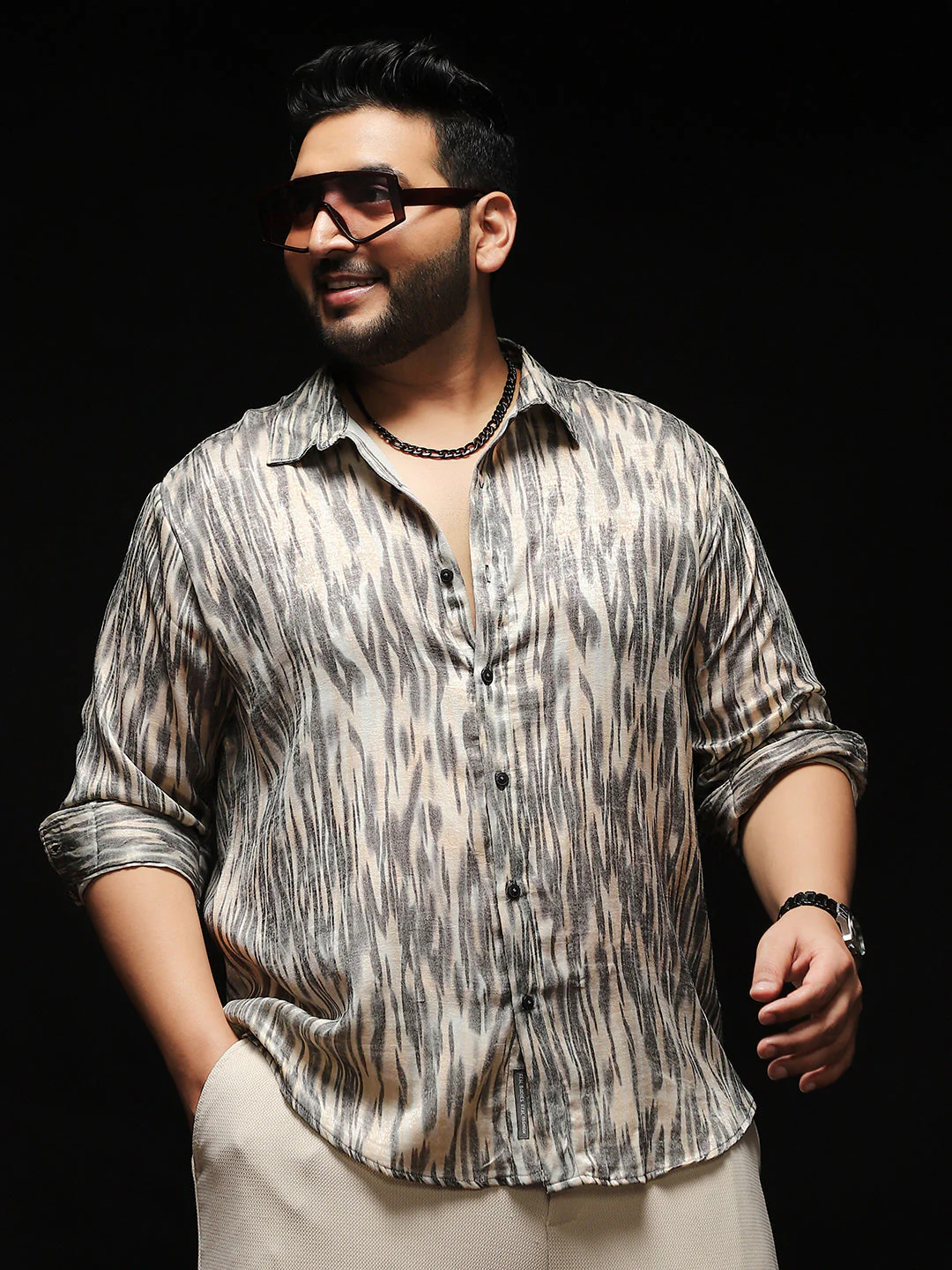 Contrast-Abstract Imprint Shirt - Image 27