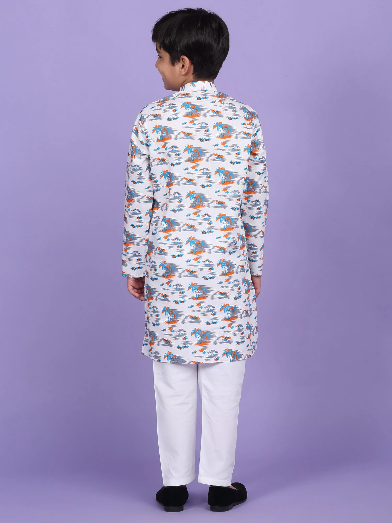 Cotton Blend Abstract Printed Kurta Set - Image 17