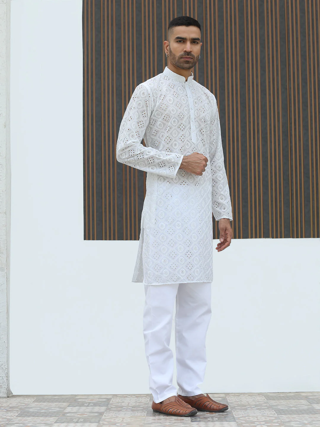 Cotton Blend Chikankari Self Design Embroidered Kurta - Image 20