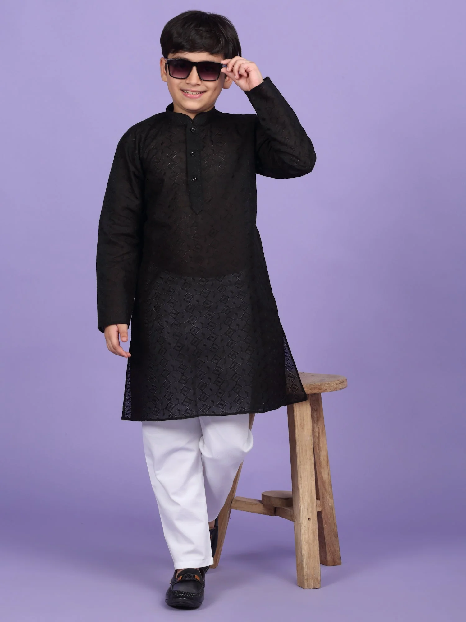 Cotton Blend Embroidered Chikan Kurta