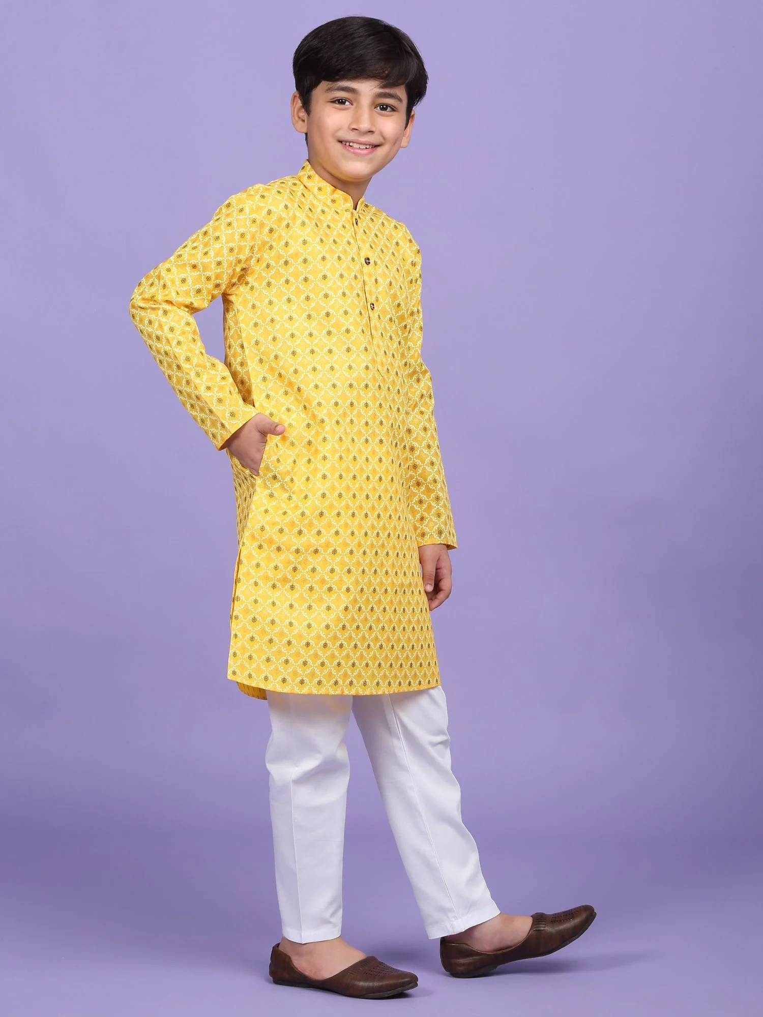 Cotton Blend Floral Printed Kurta - Image 4