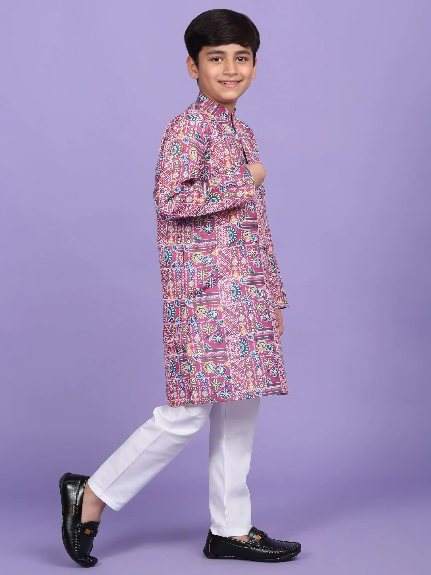Cotton Blend Geometric Print Kurta - Image 8