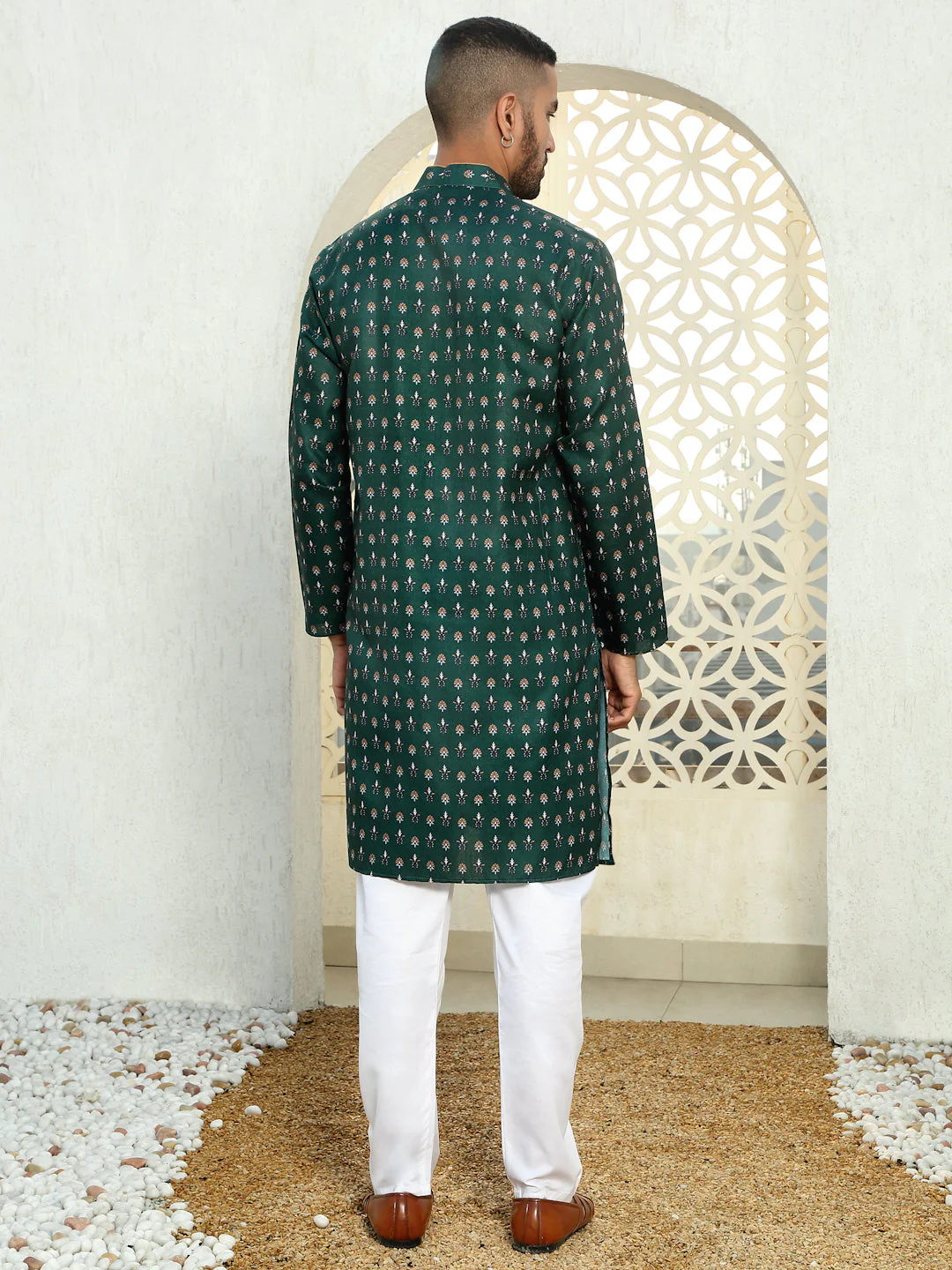 Cotton Floral Print Regular Kurta Contrast Piping on Collar - Image 7