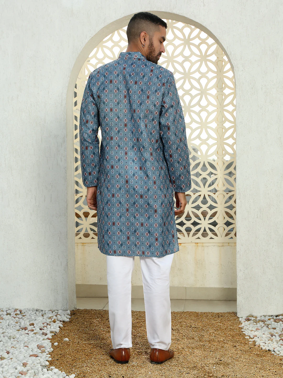 Cotton Floral Print Regular Kurta Contrast Rust Piping on Collar - Image 2