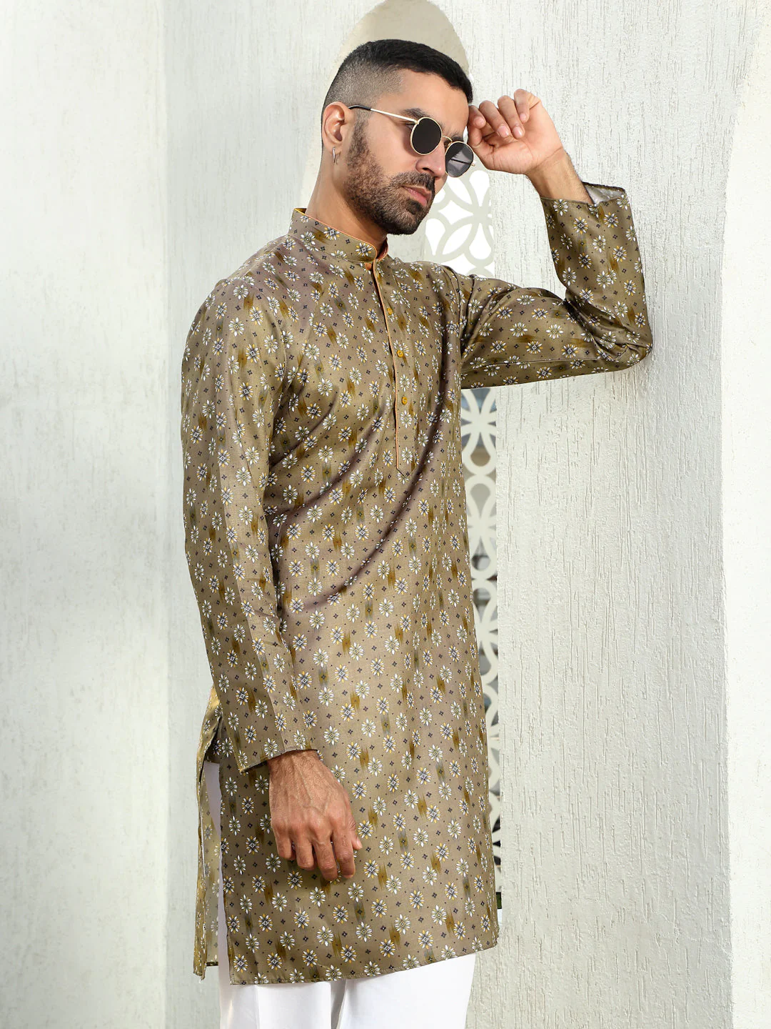 Cotton Floral Print Regular Kurta Contrast Rust Piping on Collar - Image 6