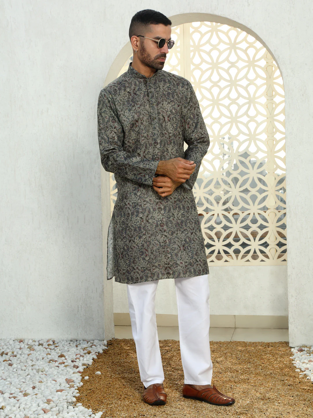 Cotton Floral Printed Kurta with white Elastic waistband Pyjama set - Image 7