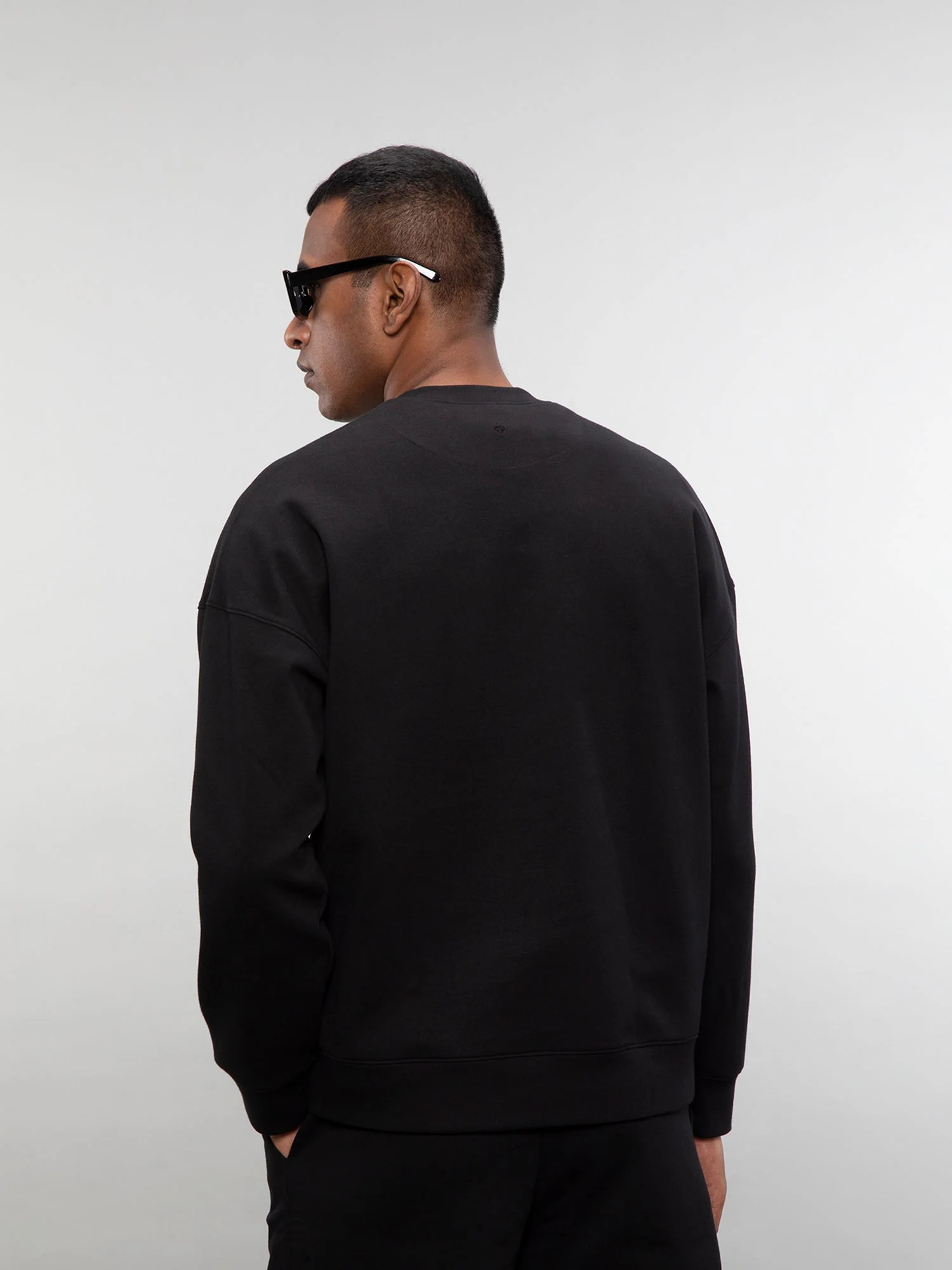 Crewneck sweatshirt - Image 14