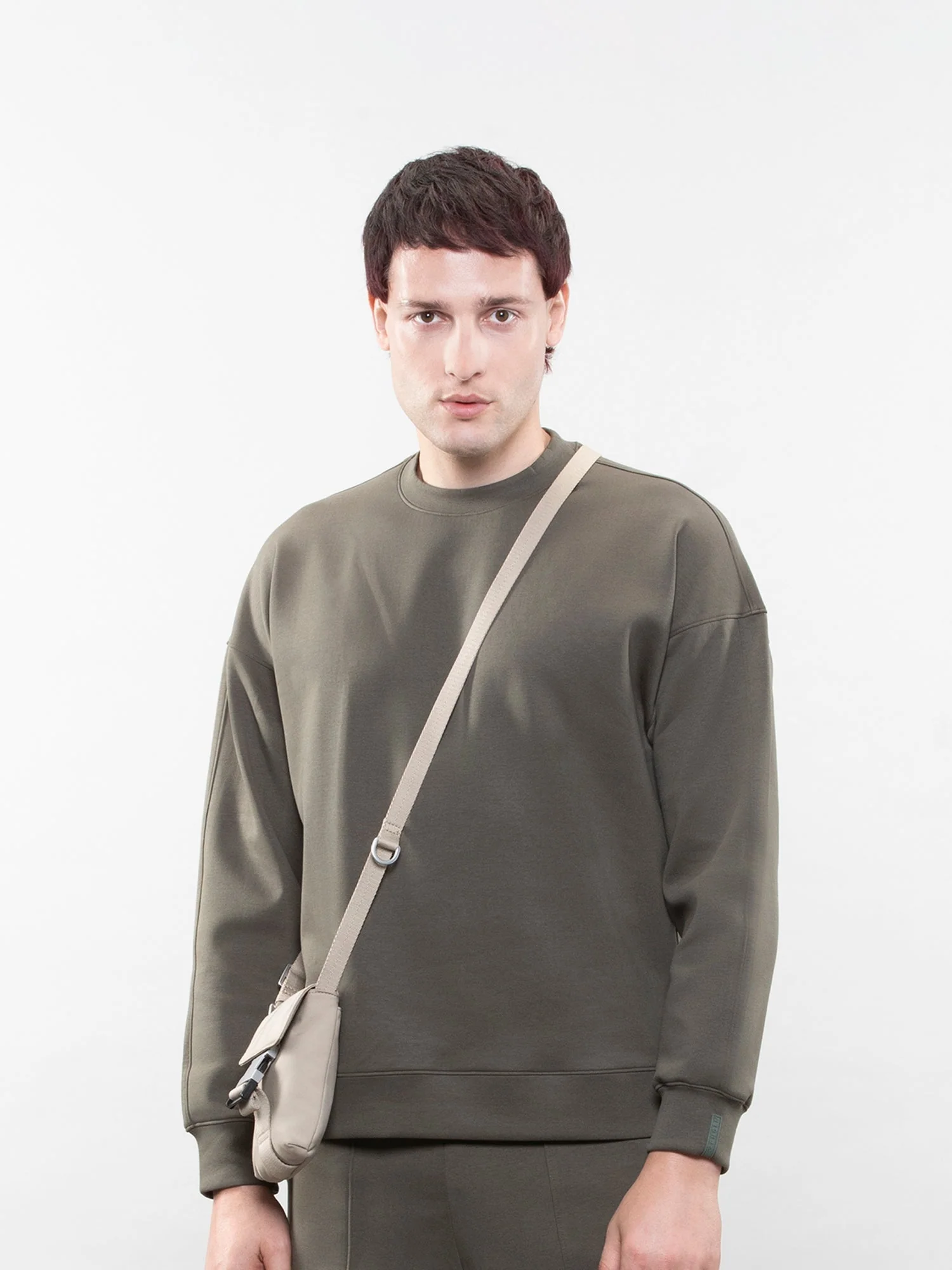 Crewneck sweatshirt - Image 25