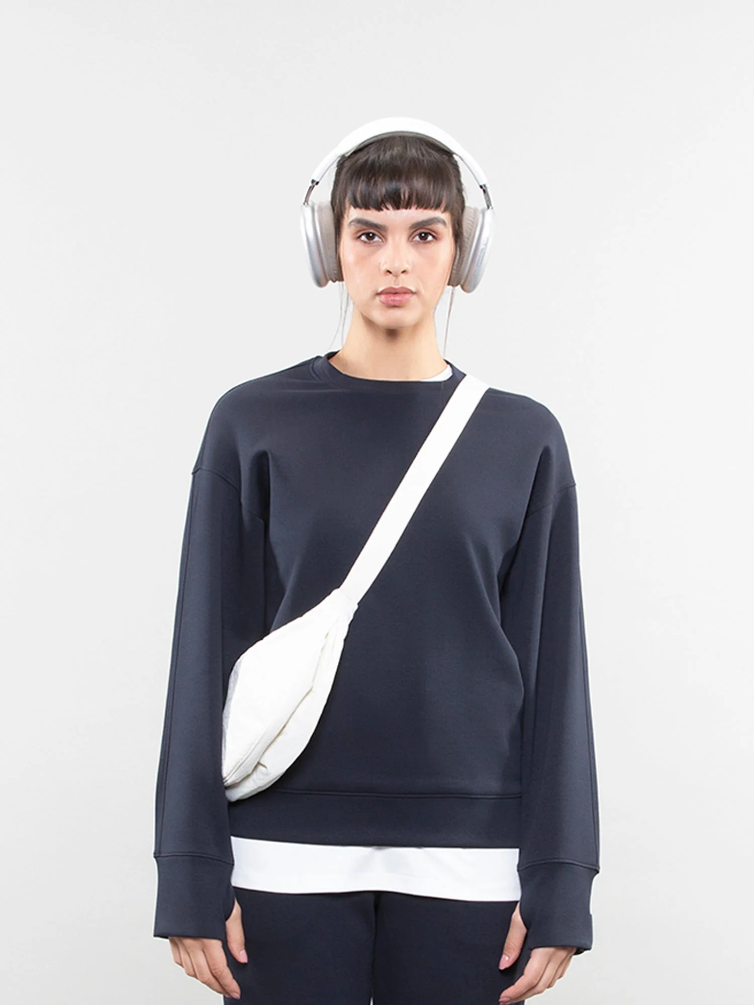 Crewneck sweatshirt - Image 18