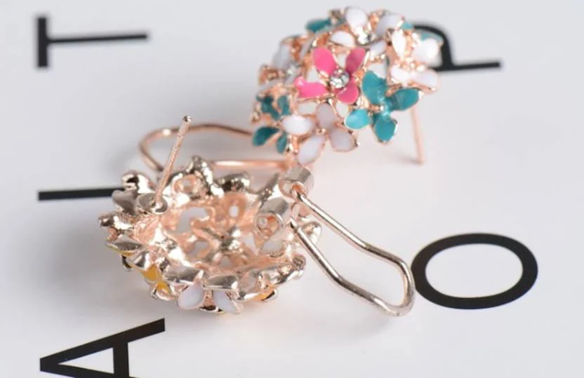 Crystal Four Leaf Clover Stud Earrings, Copper Tops Earrings For Women And Girls - Image 4