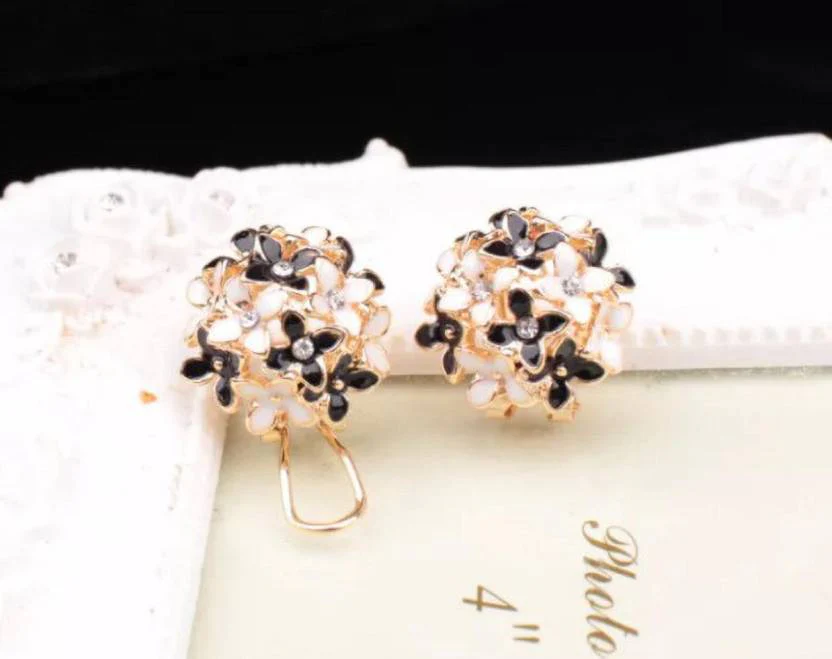 Crystal Four Leaf Clover Stud Earrings, Copper Tops Earrings For Women And Girls - Image 3