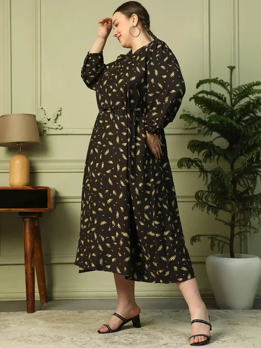 Dapper Black Floral Print Long Sleeve  Women Plus Size Maxi Dress With Waist Tie-Up Belt - Image 3
