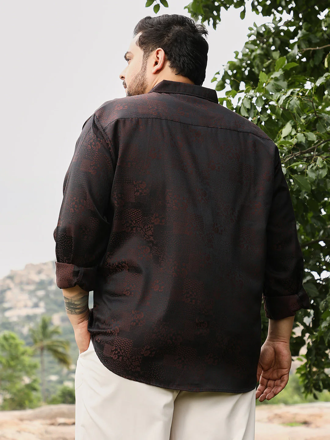 Dark-Tone Flora-Block Jacquard Shirt - Image 4