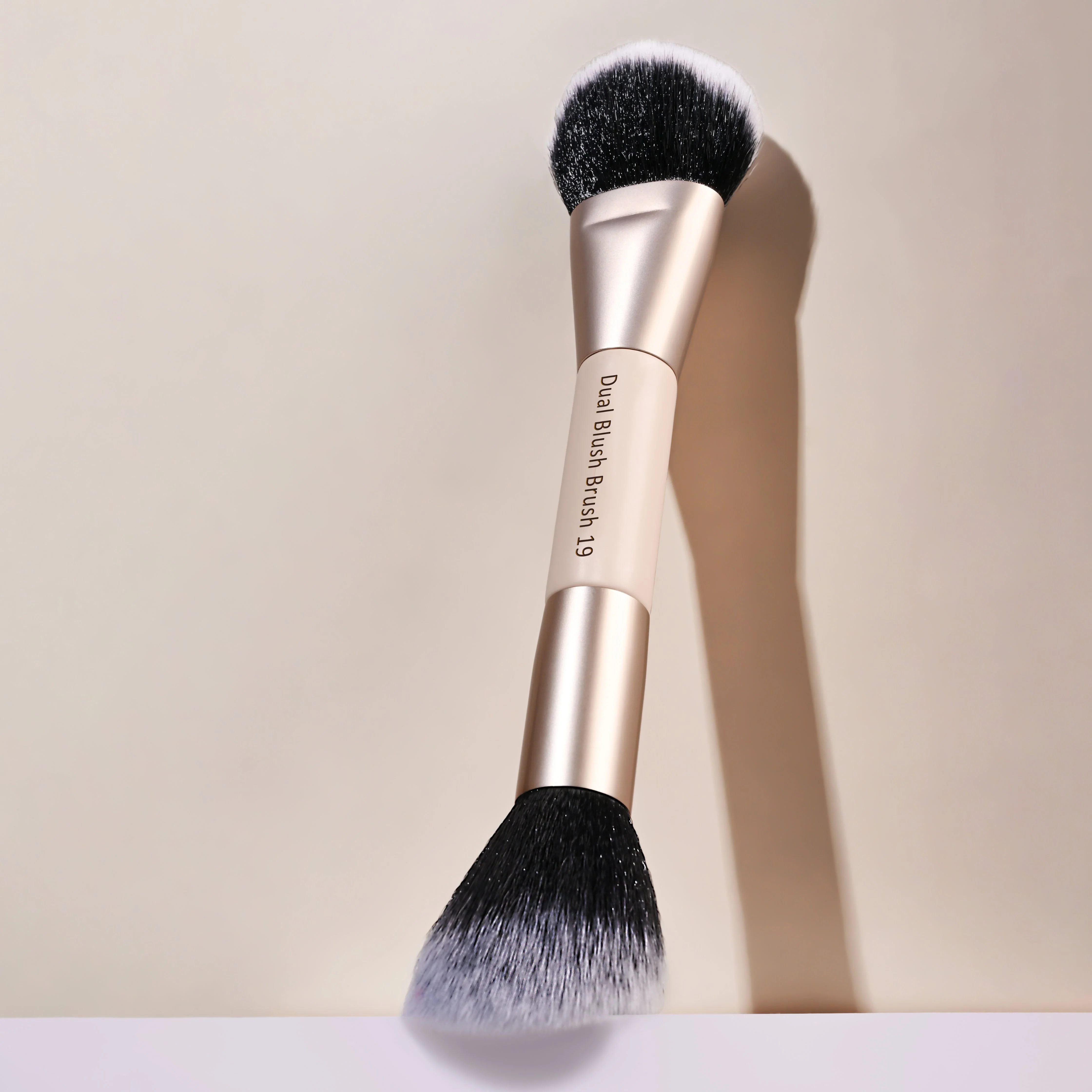 Double Duty – Dual-Ended Cream & Powder Blush Brush 19 - Image 5