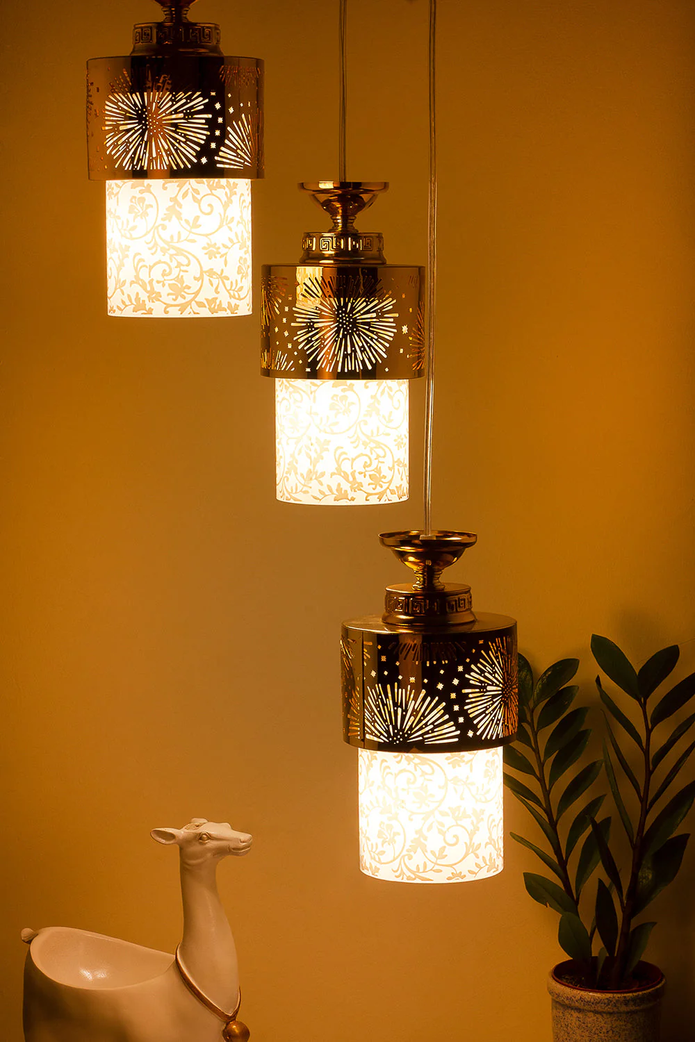 Double Light Antique Brass Finish Wall Light - Image 6