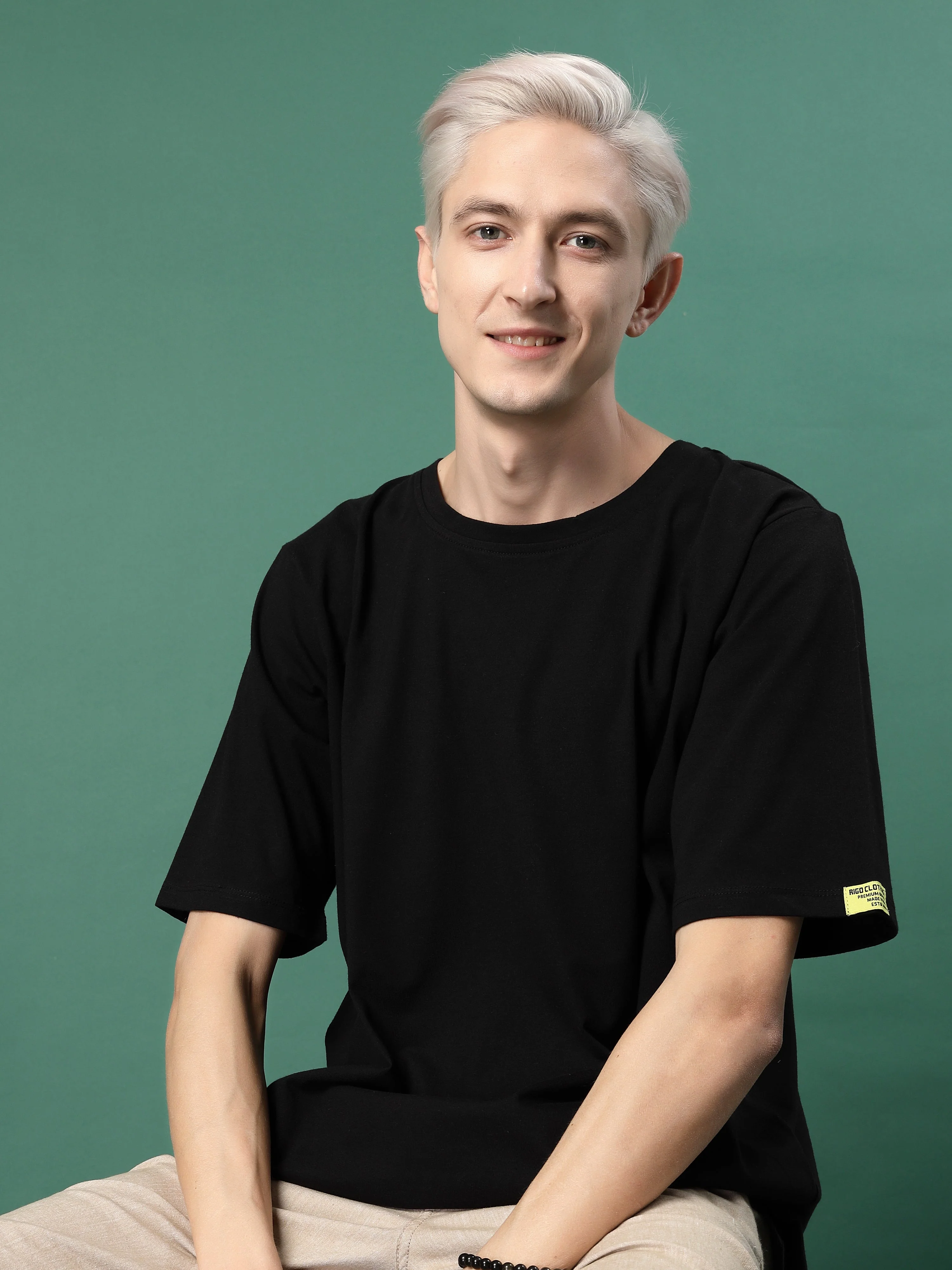 Effortless Cool Men's Oversized Cotton T-shirt - Image 11