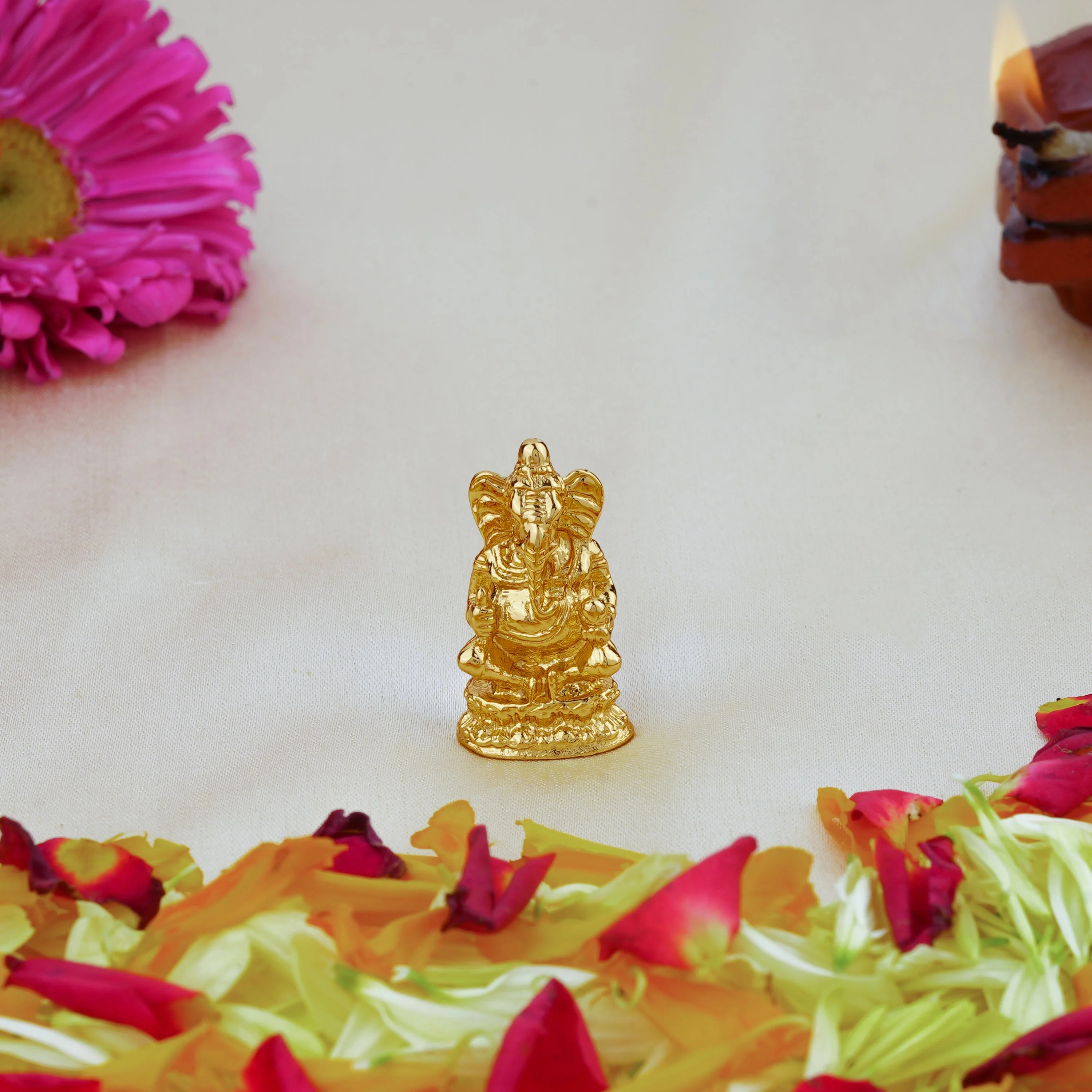 Estele Gold Plated Lord Ganesha Idol - Image 2