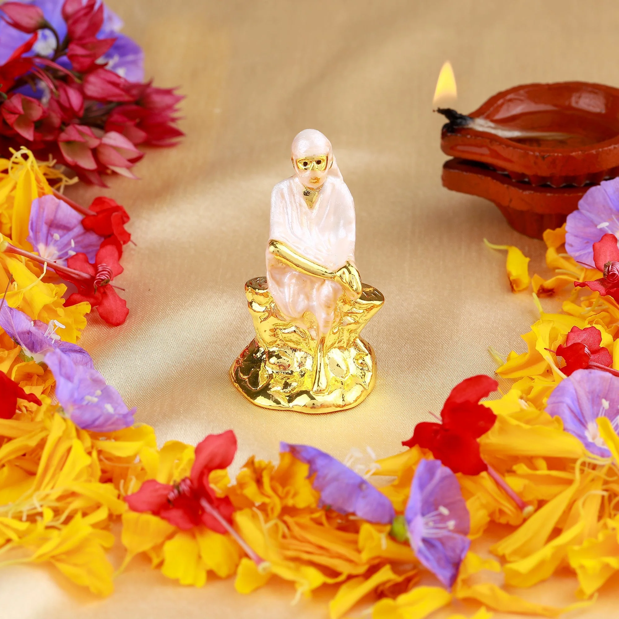 Estele Gold Plated Lord Shirdi Sai Baba Idol - Image 2
