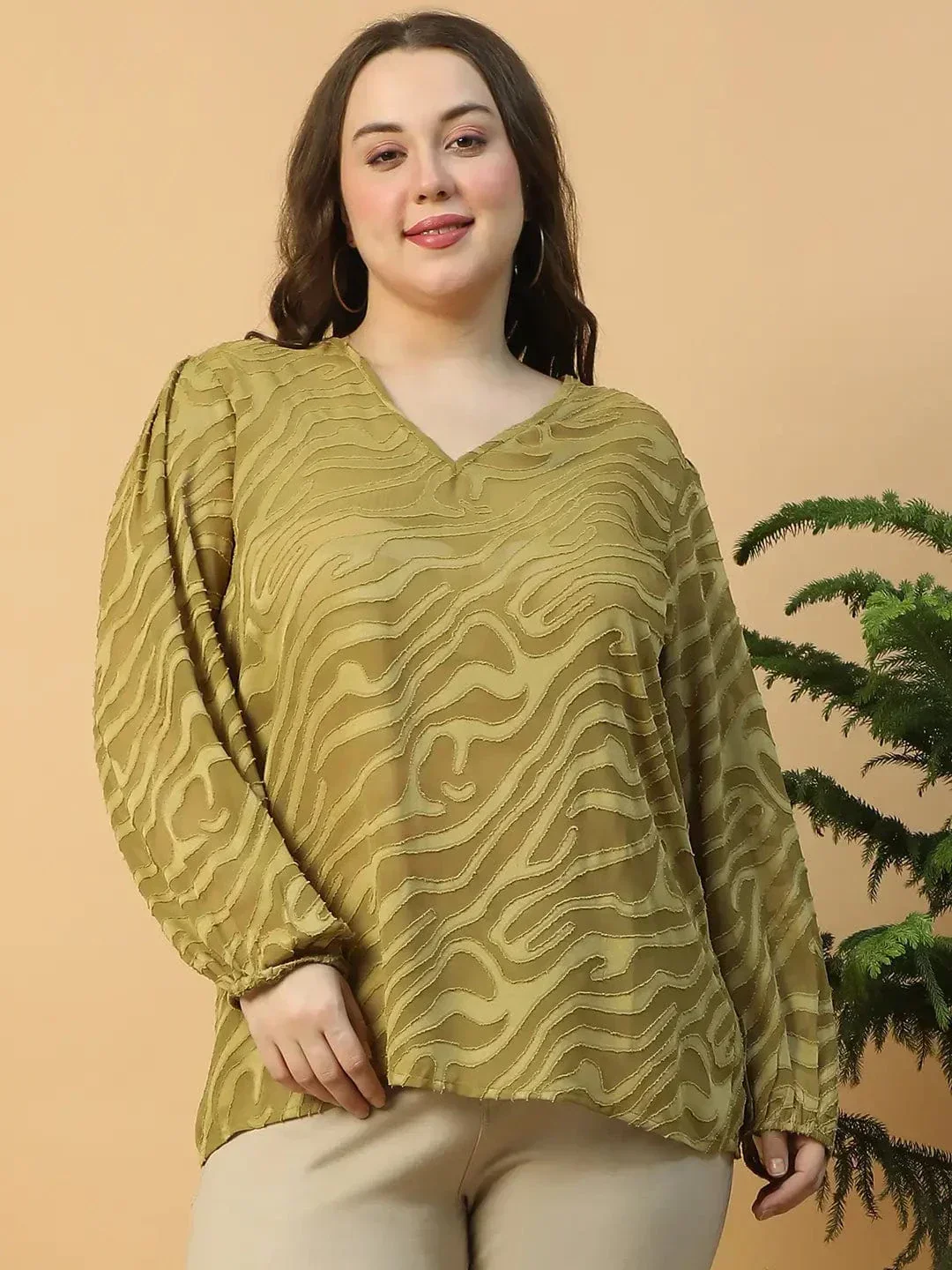 Exclusive Green Long Sleeve Dobby Meld Plus Size Women Top
