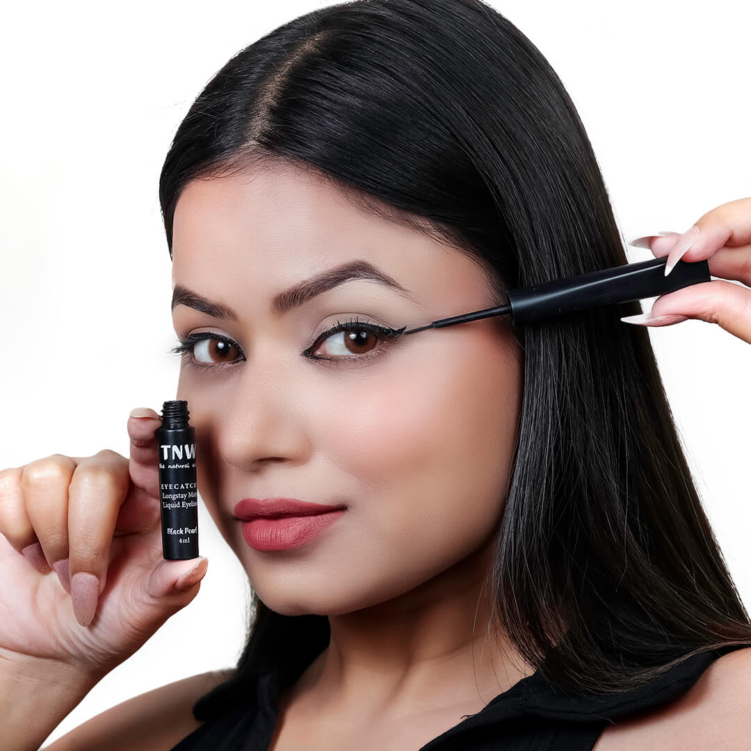 Eyecatchy Longstay  Matte Liquid Eyeliner. - Image 2