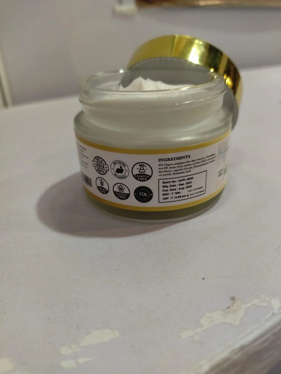 Face cream with Peptides and Vitamin C - Image 3