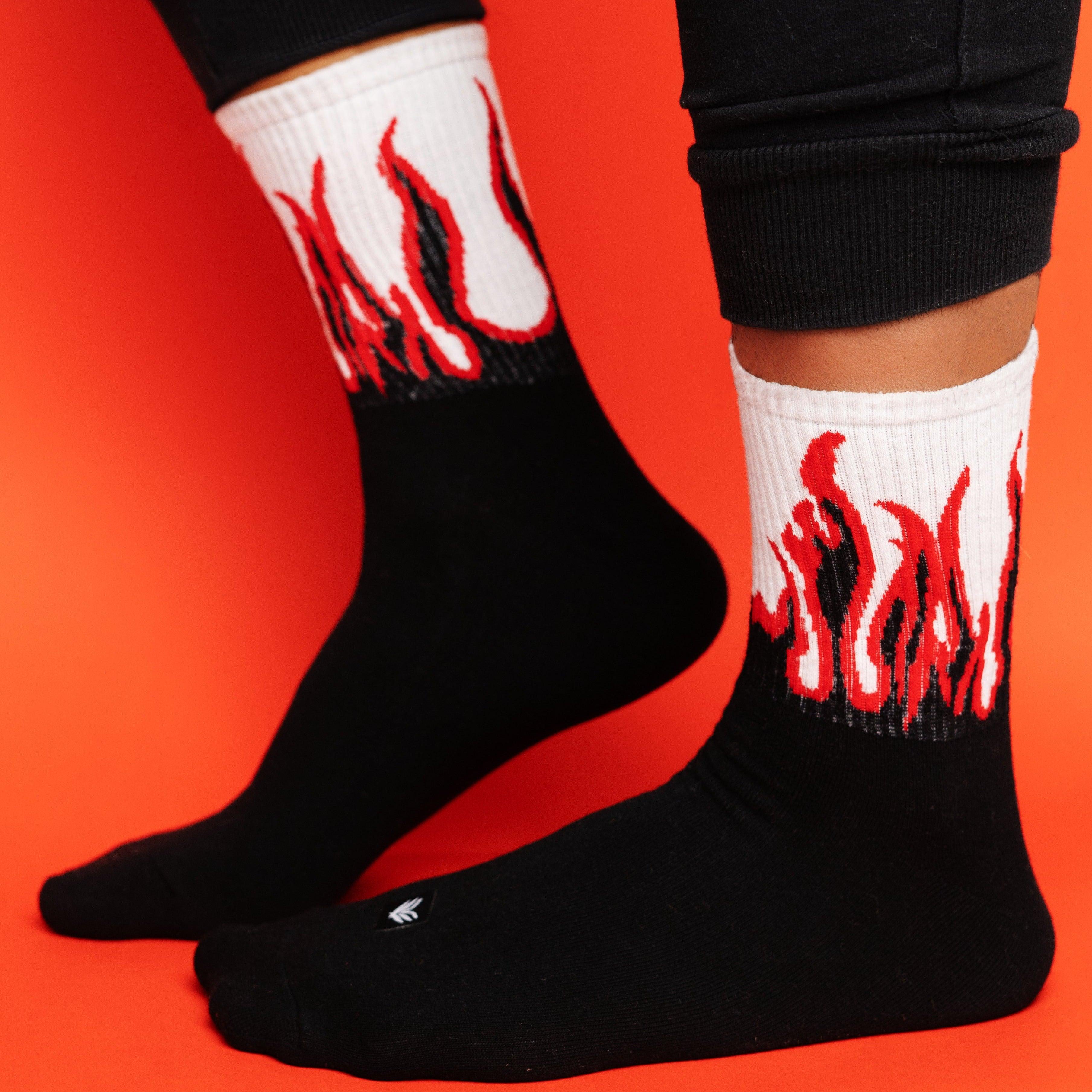 FIRE EDITION - BLACK/WHITE - RED FLAMES - Image 2
